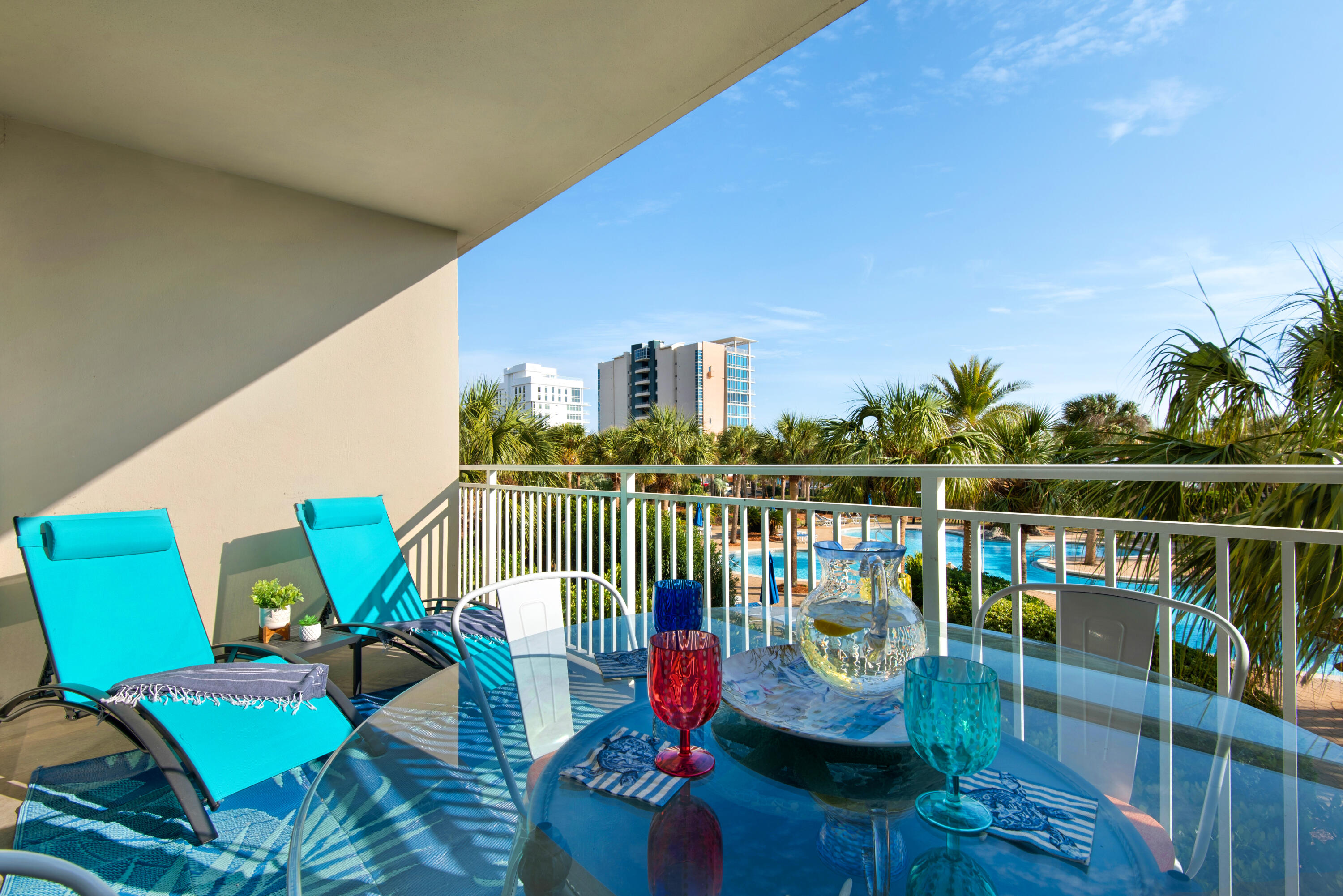 STERLING SHORES - Residential