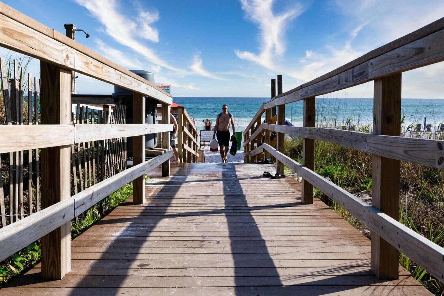 STERLING SHORES - Residential