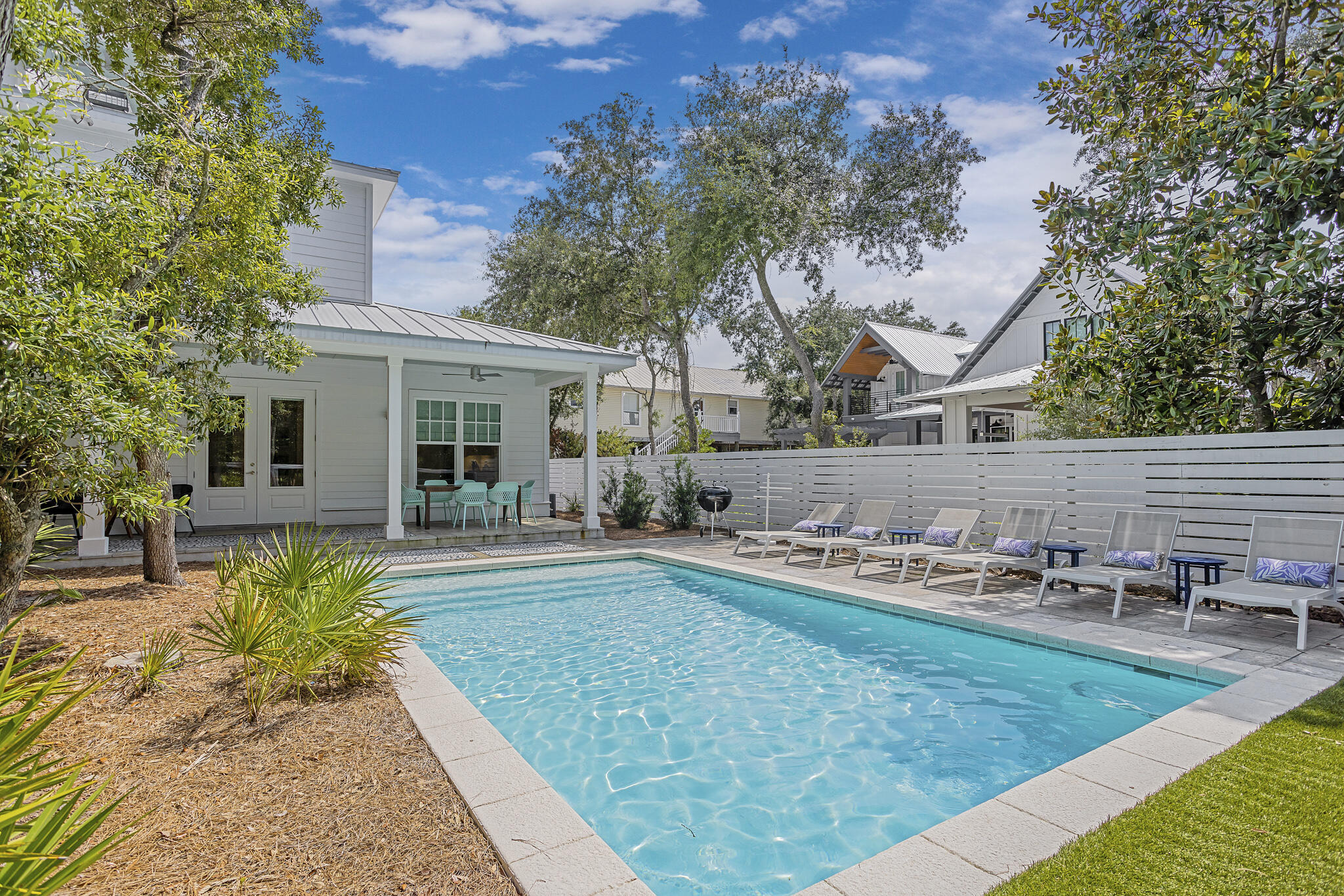 BLUE MOUNTAIN BEACH - Residential