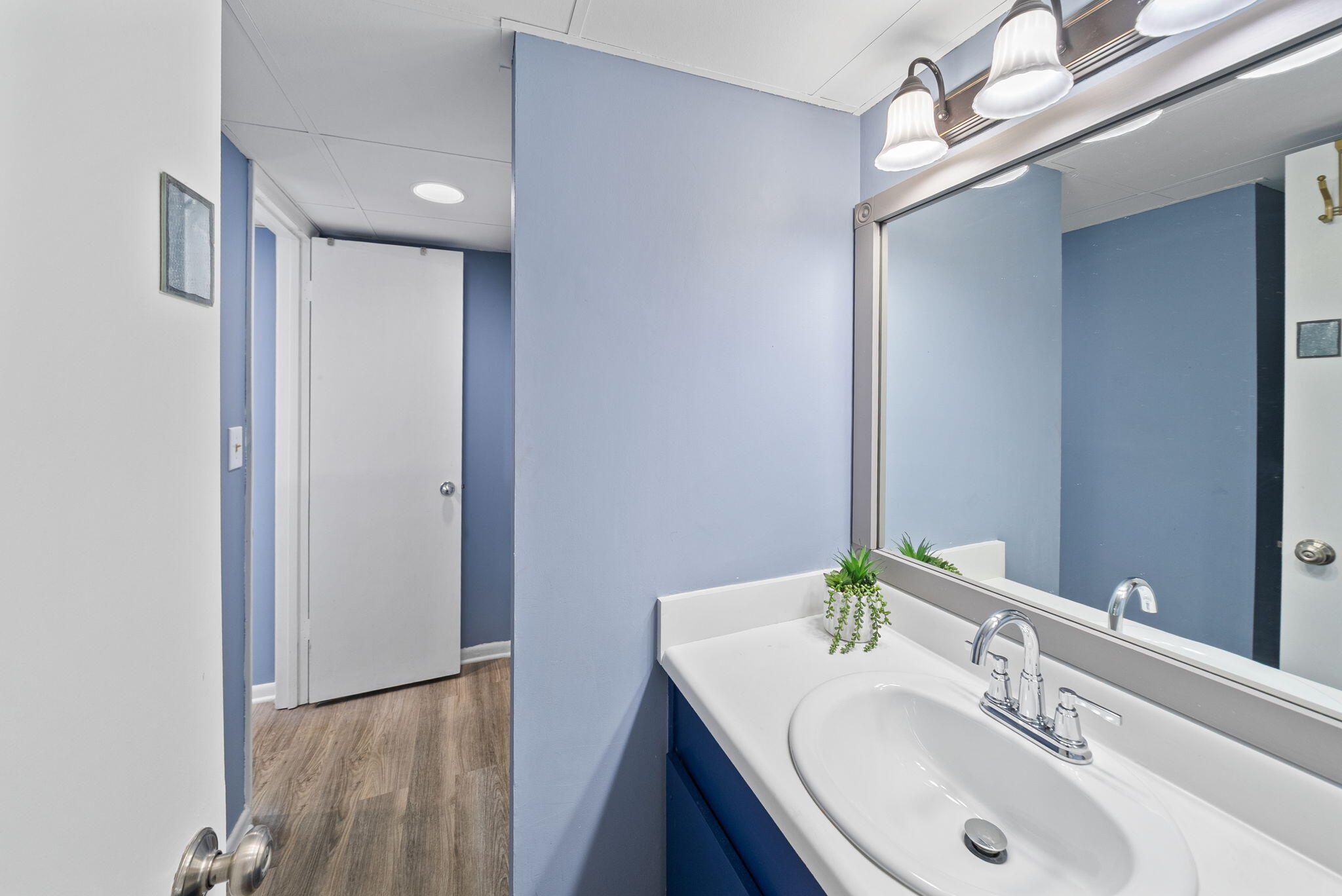 SUNBIRD CONDO - Residential