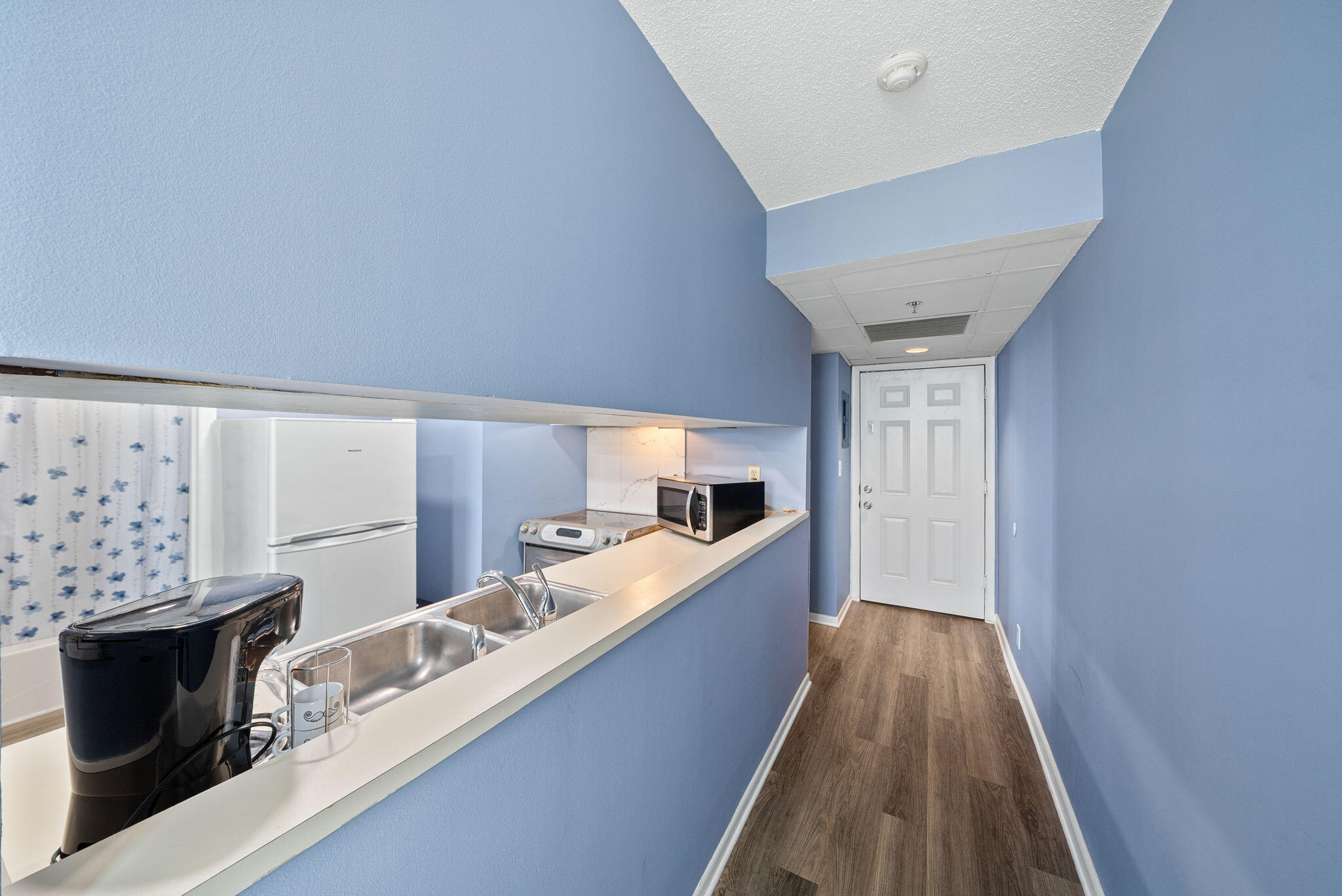 SUNBIRD CONDO - Residential