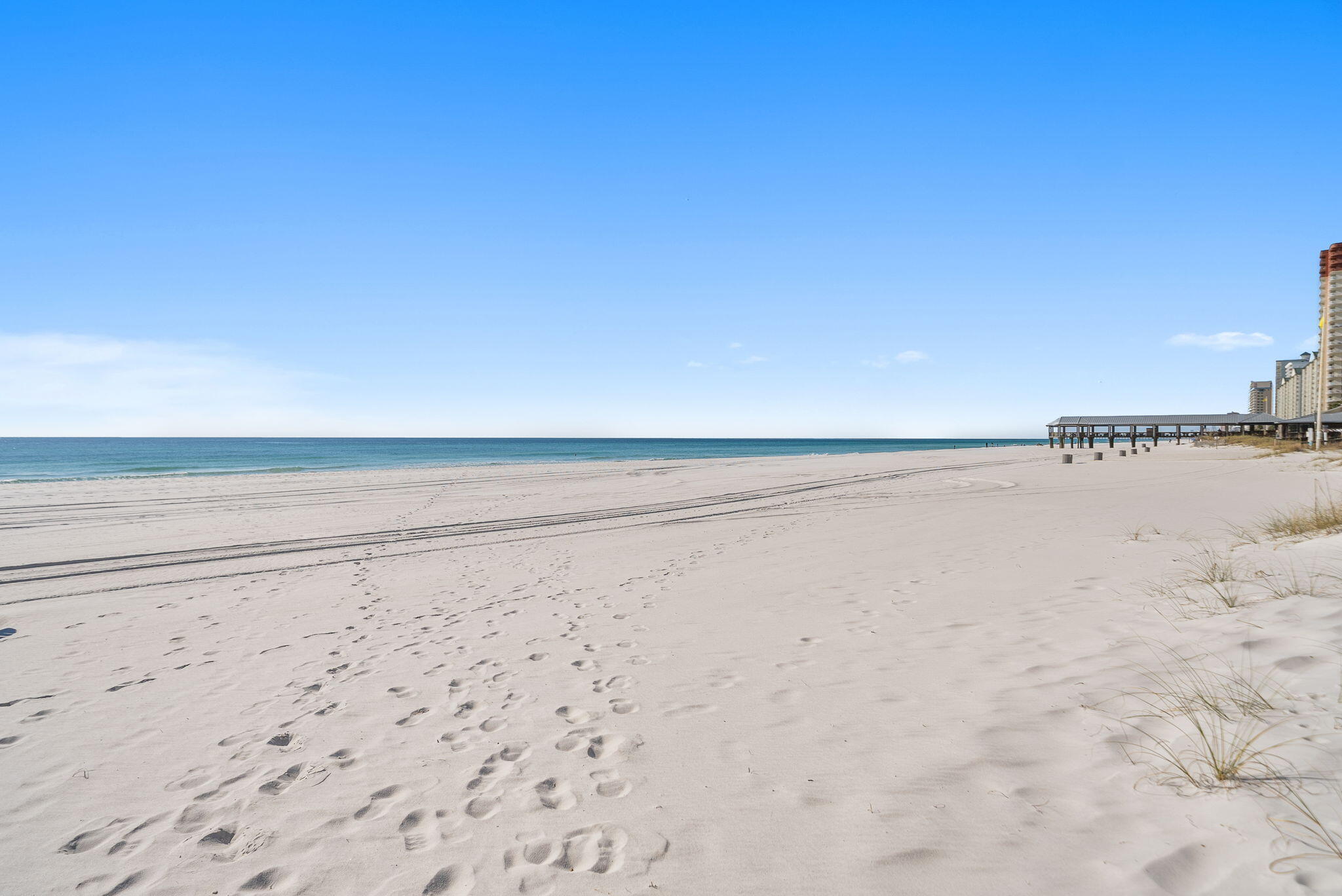 SUNBIRD CONDO - Residential