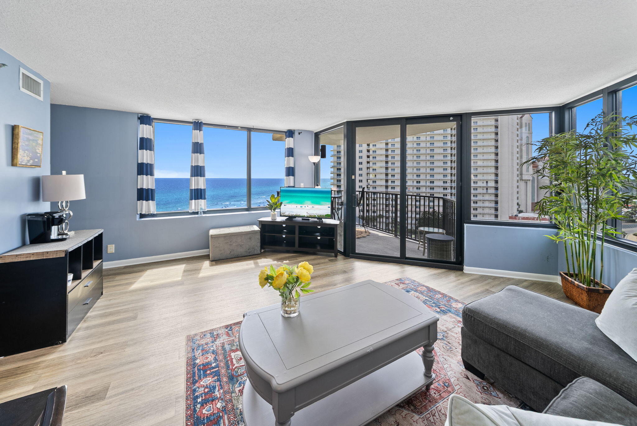 SUNBIRD CONDO - Residential