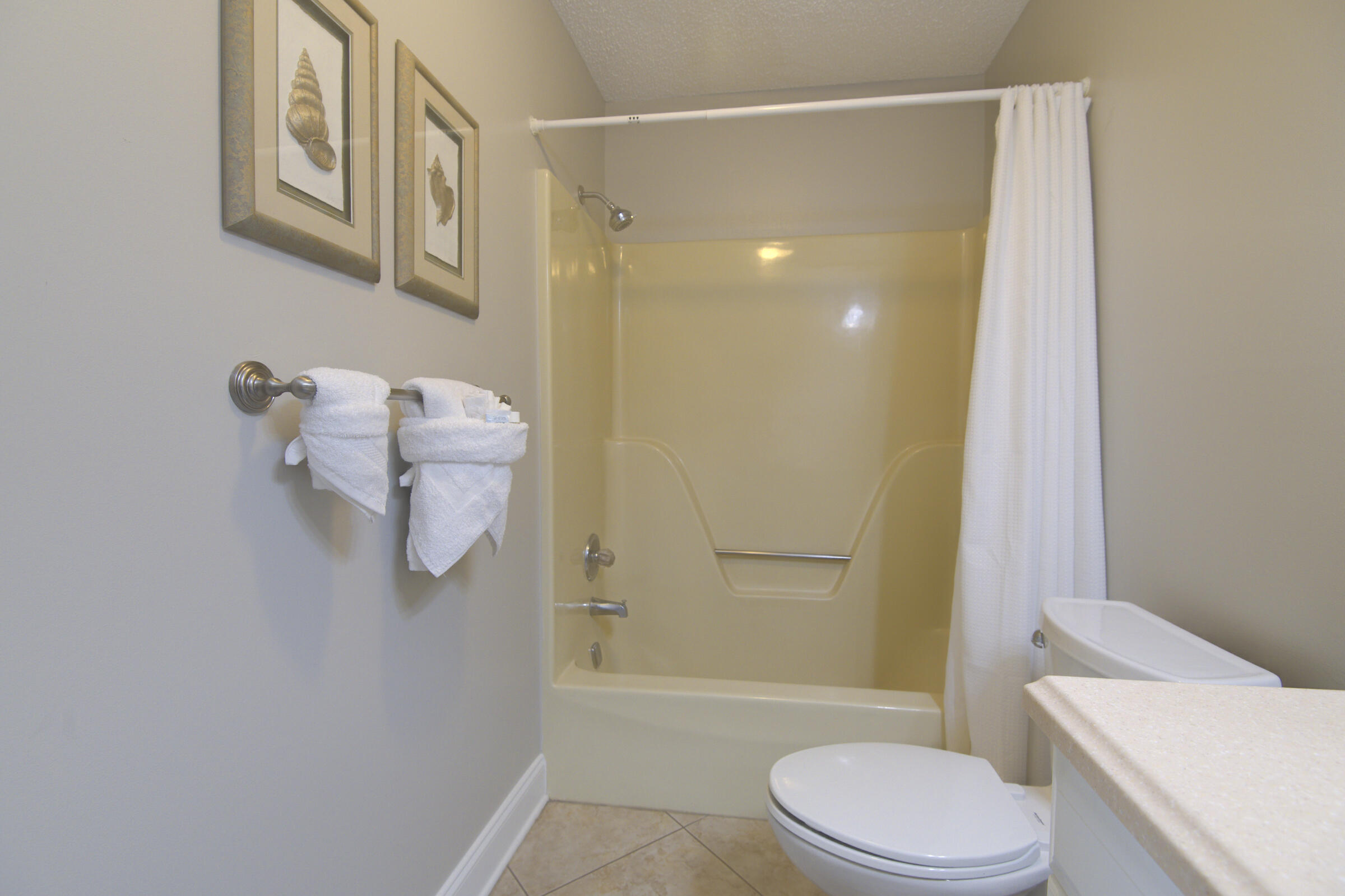 WOODLAND SHORES T/H PH I - Residential