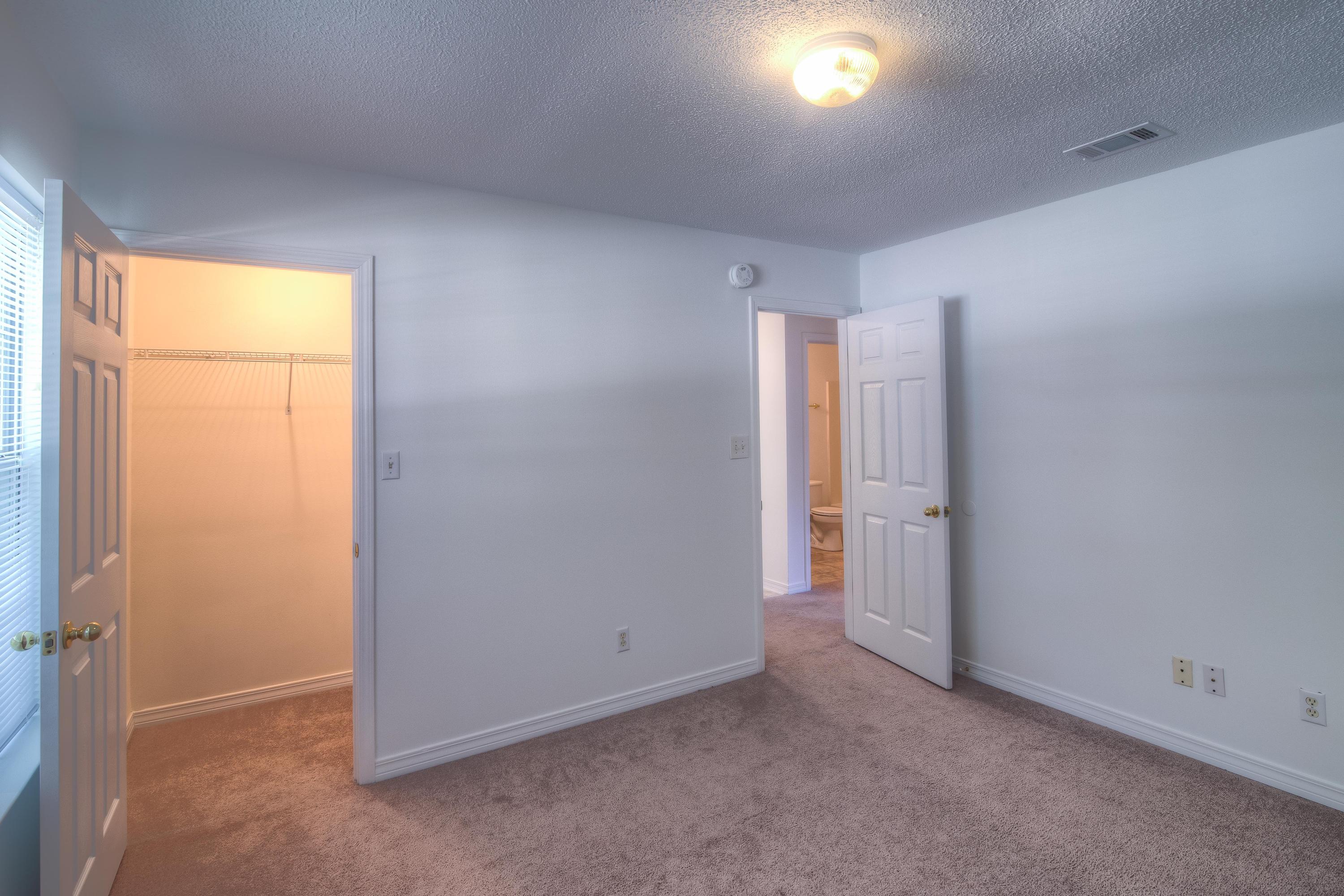 INDIAN WOODS - Residential