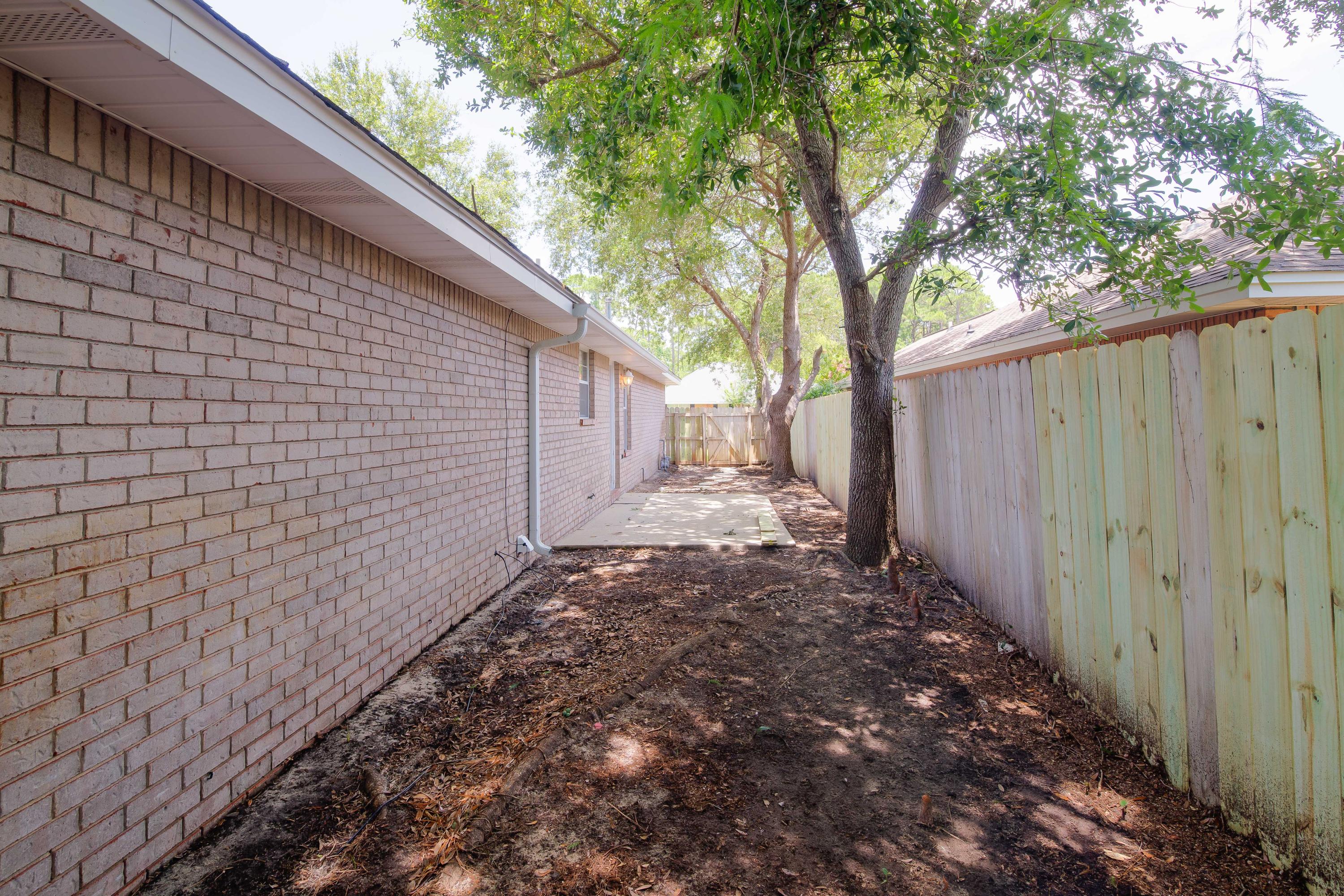 INDIAN WOODS - Residential