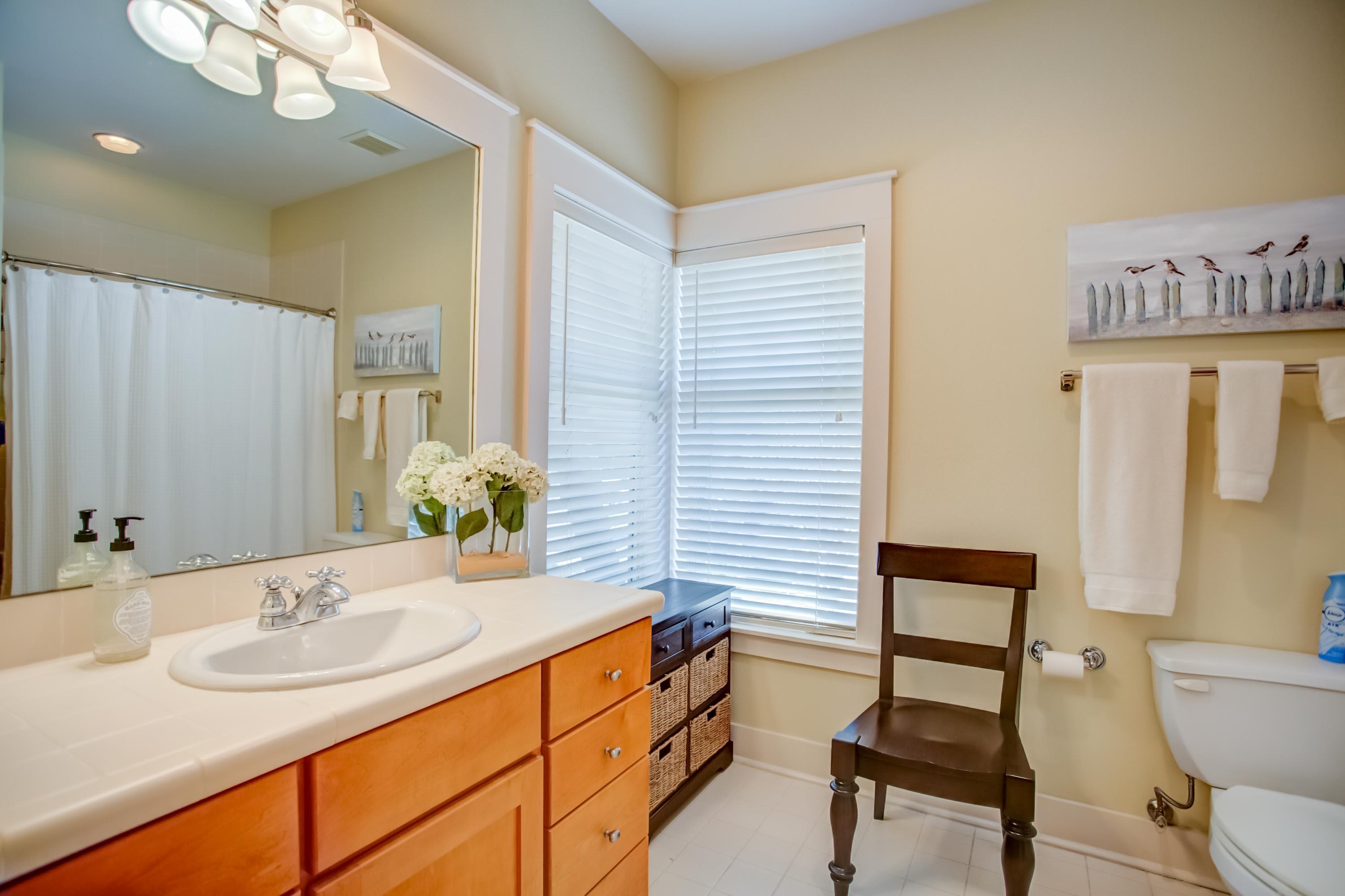 MAGNOLIA BAY - Residential