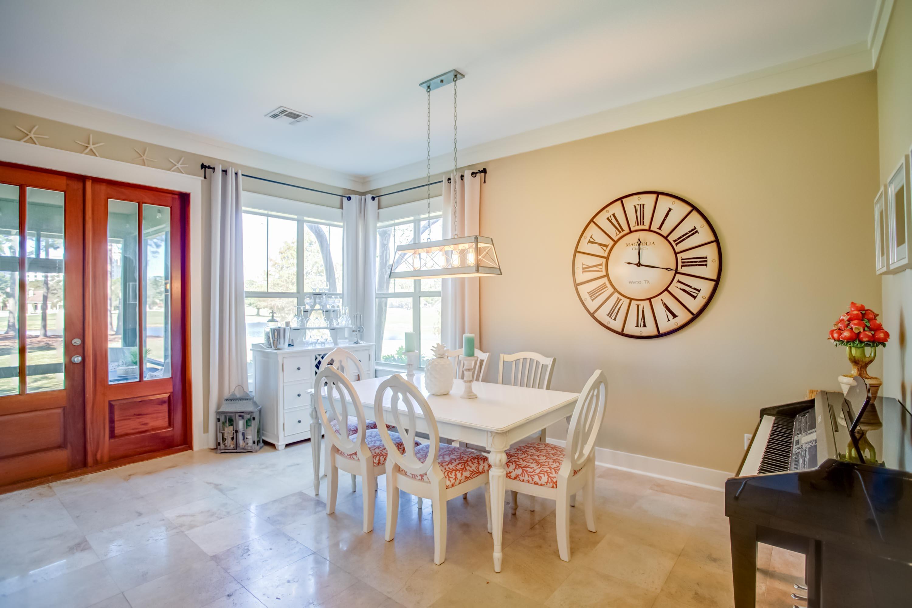 MAGNOLIA BAY - Residential