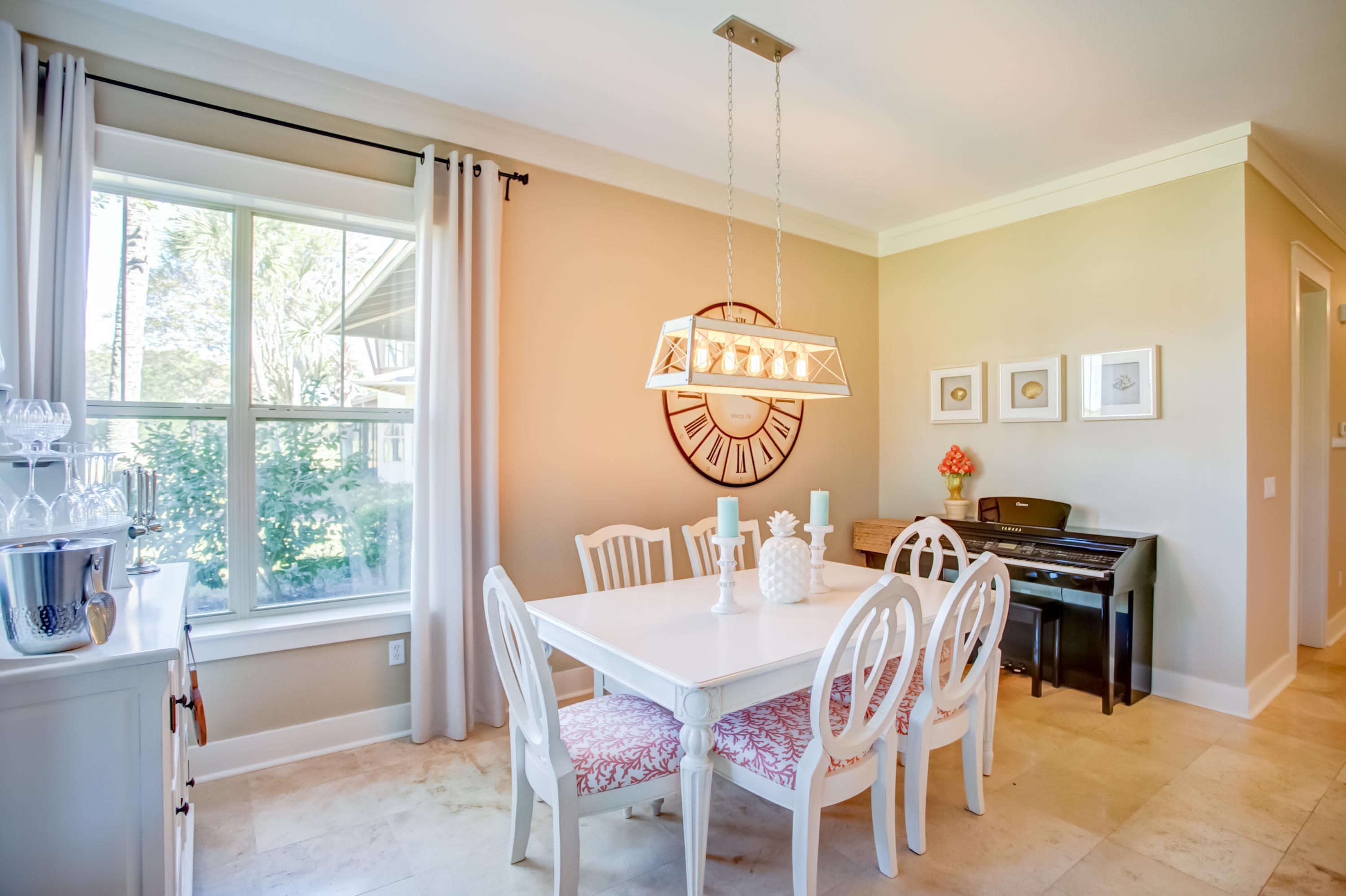 MAGNOLIA BAY - Residential