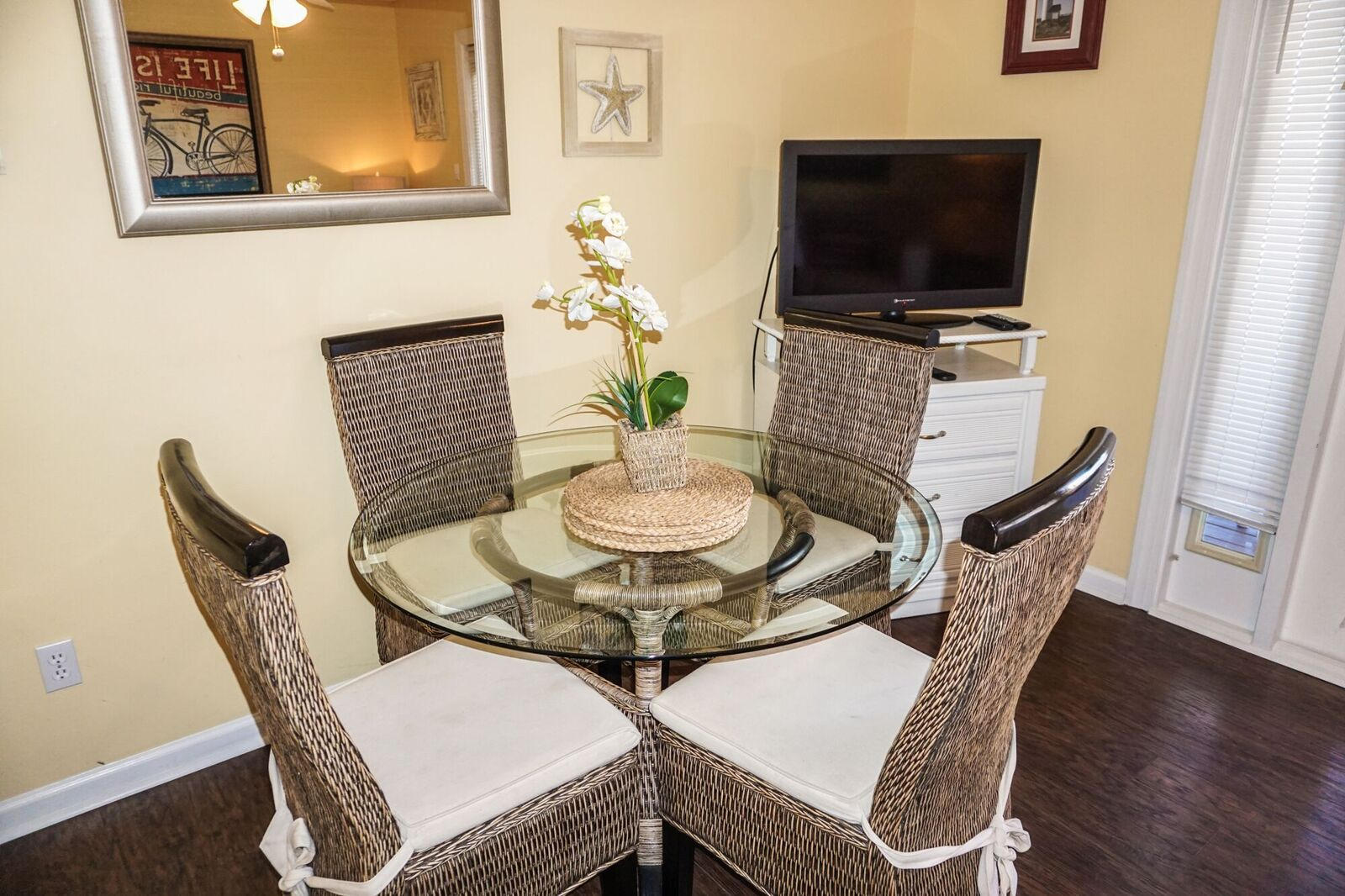 SUMMERSPELL CONDO - Residential