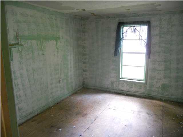 CRESTVIEW - Residential