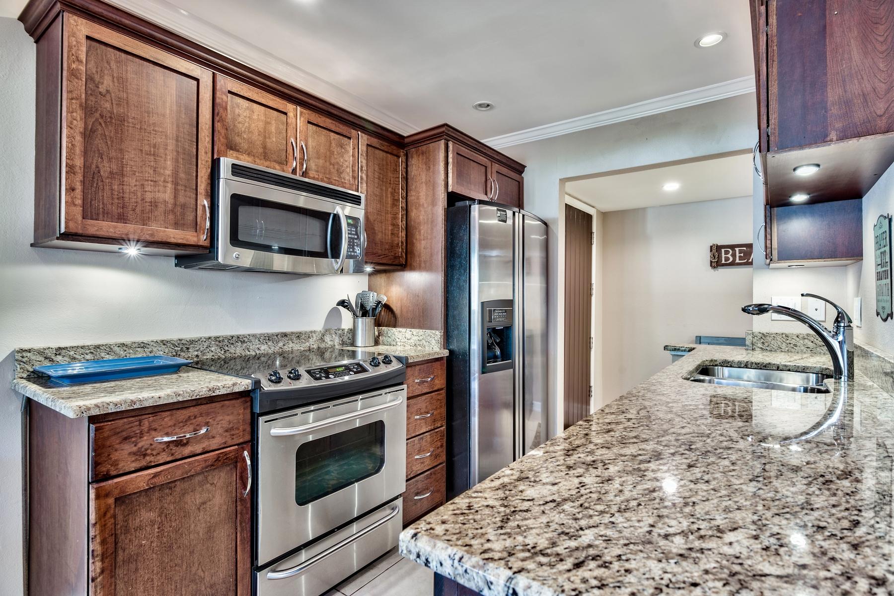 SEASCAPE CONDO GARDEN VILLA - Residential