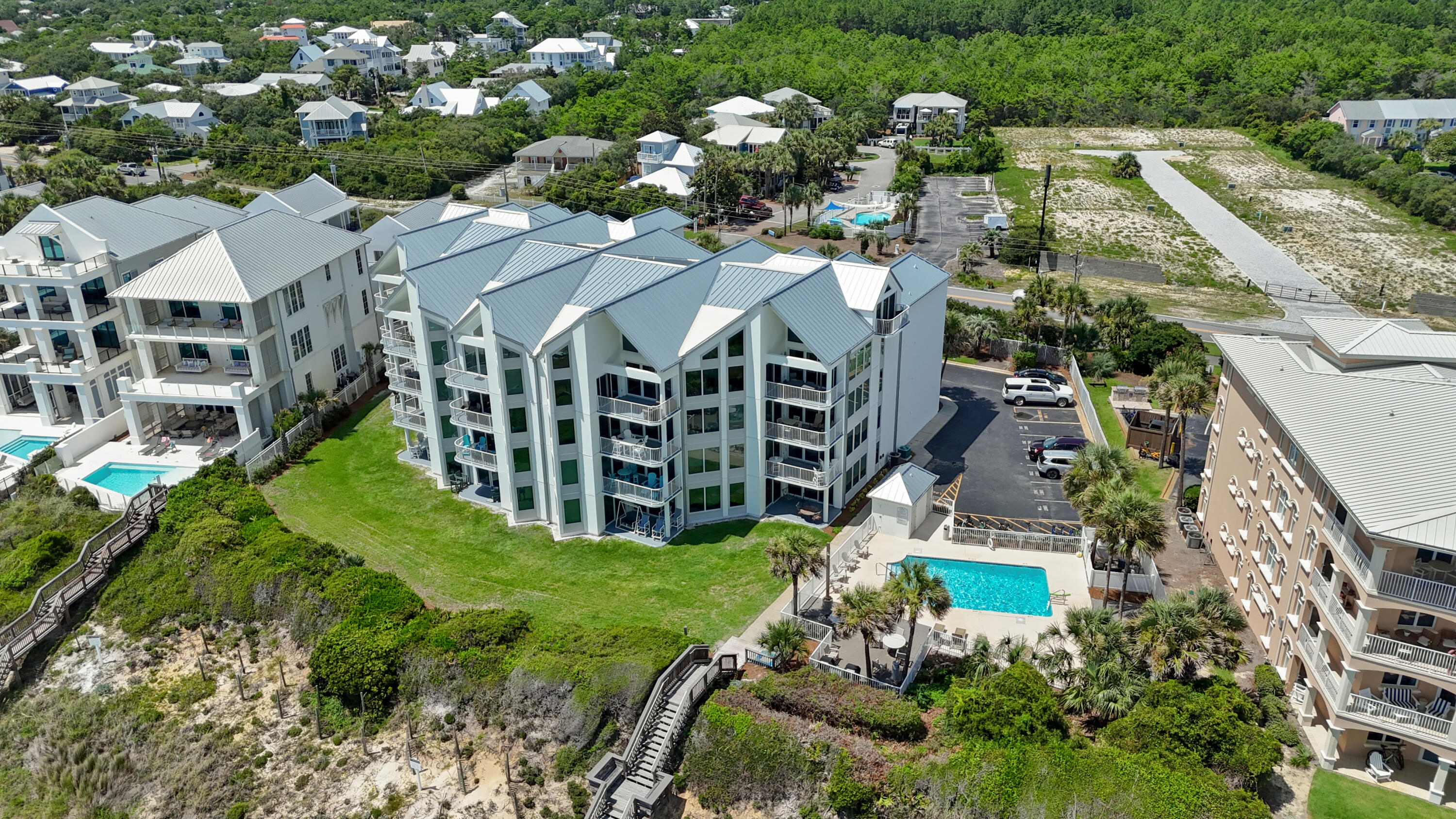 TRANQUILLITY ON THE BEACH - Residential