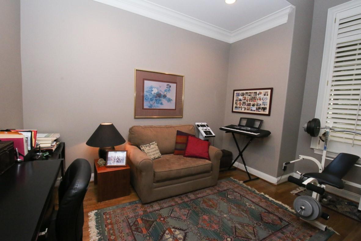 BURNT PINE - Residential