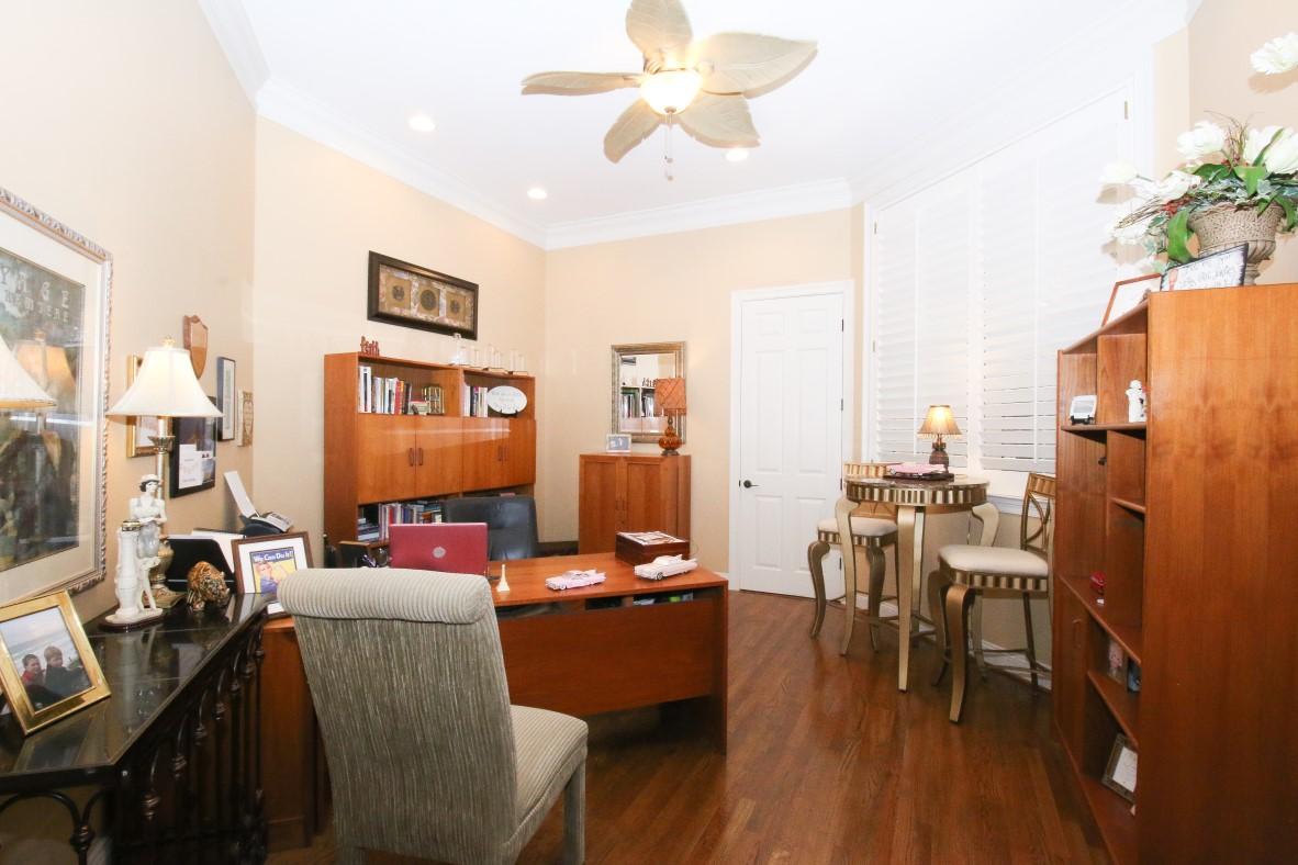 BURNT PINE - Residential