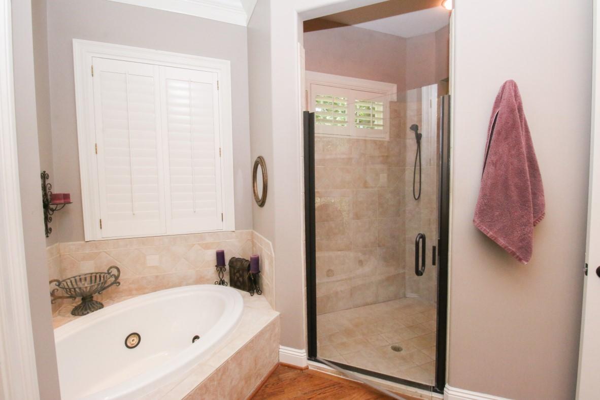 BURNT PINE - Residential