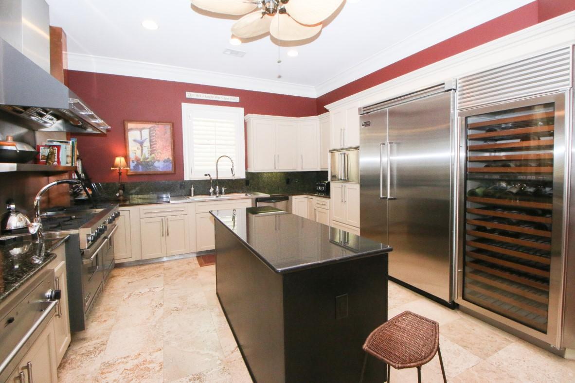 BURNT PINE - Residential