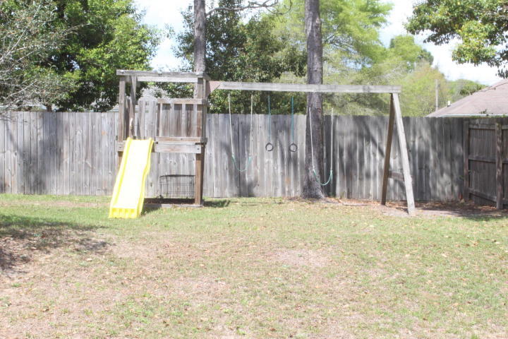 RIVERCHASE S/D PH 1 - Residential Lease