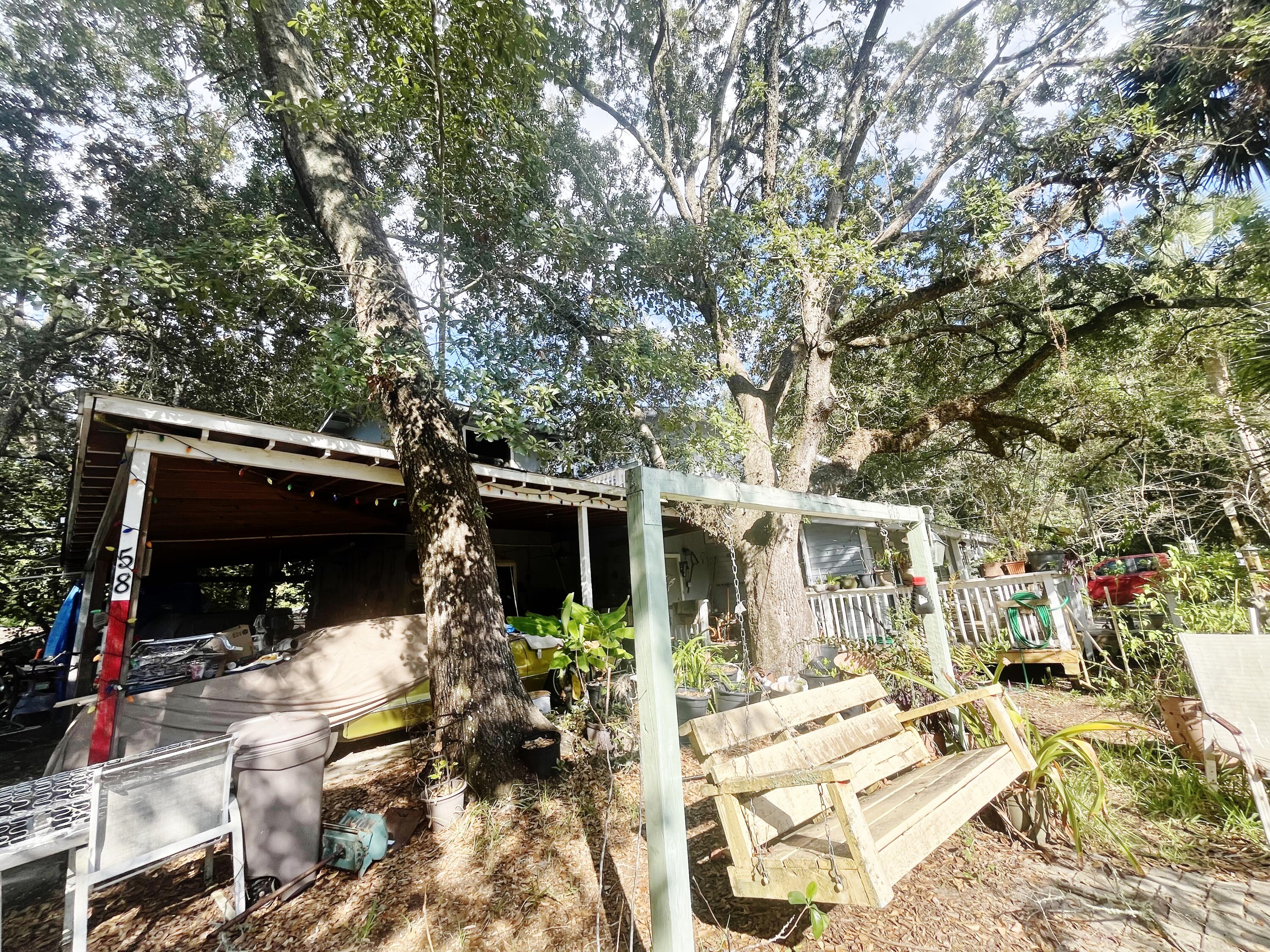 BAY GROVE - Residential