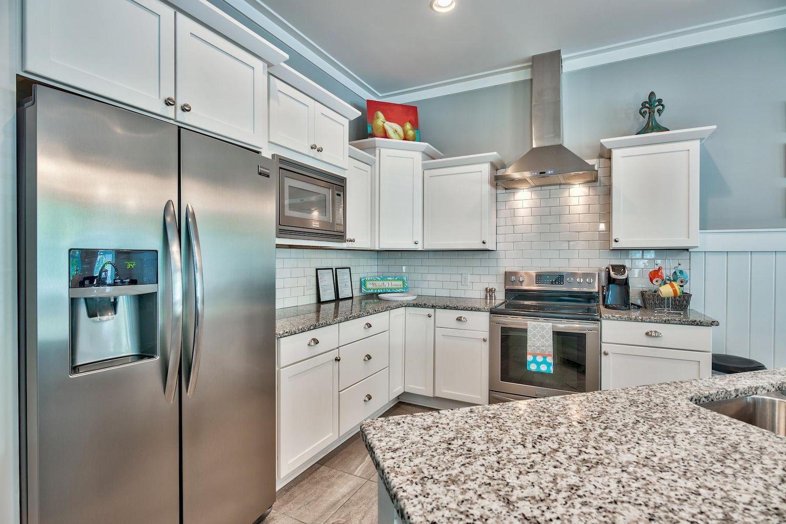 LAKESIDE AT BLUE MOUNTAIN BEACH - Residential