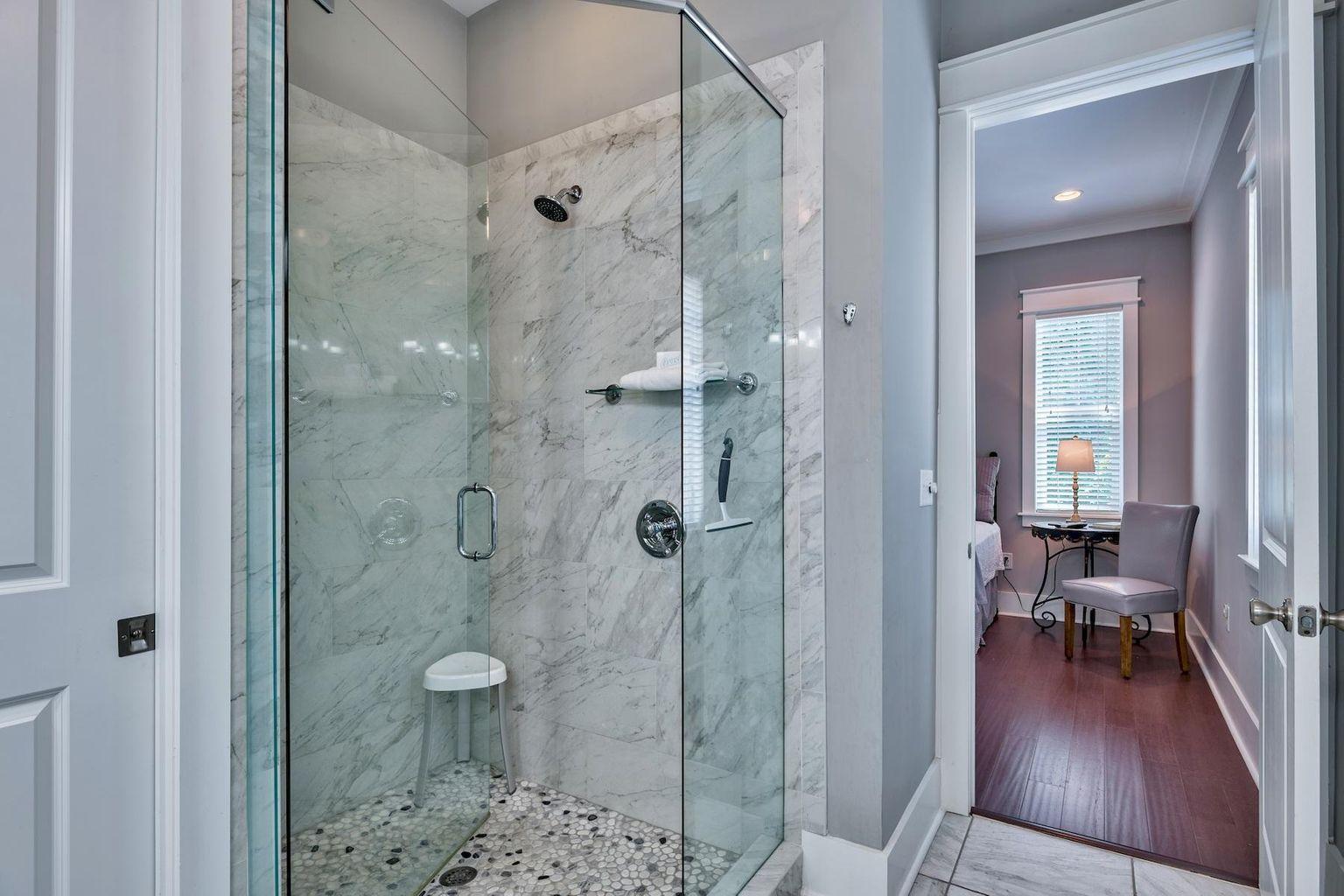 LAKESIDE AT BLUE MOUNTAIN BEACH - Residential