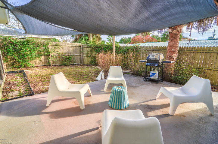 LAGUNA BEACH ESTATES - Residential