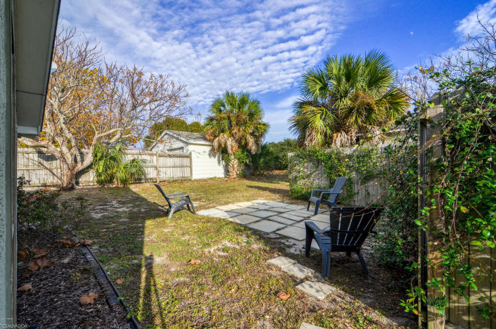 LAGUNA BEACH ESTATES - Residential