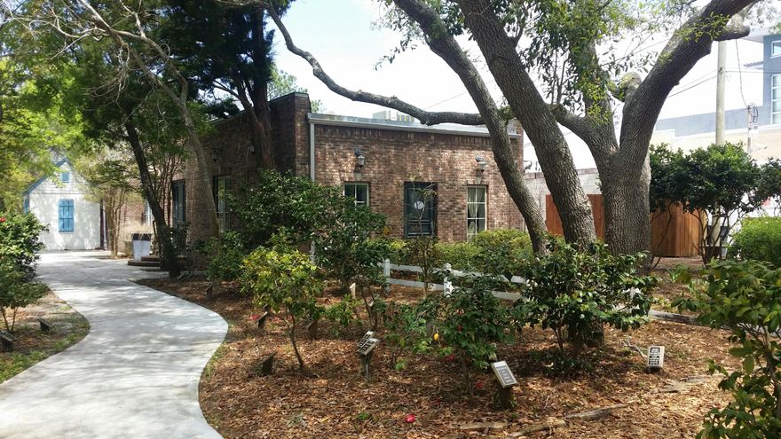 This is a Class A office space in Downtown Fort Walton that features built in Cabinets and Desks. It has a rear and front entry and features a public parking lot located directly behind the location for parking.