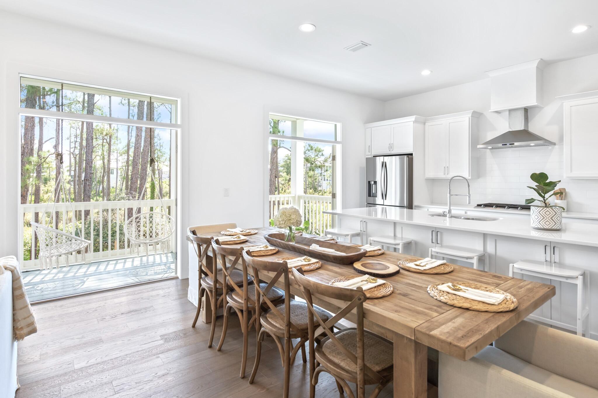 LAKESIDE AT BLUE MOUNTAIN BEACH - Residential