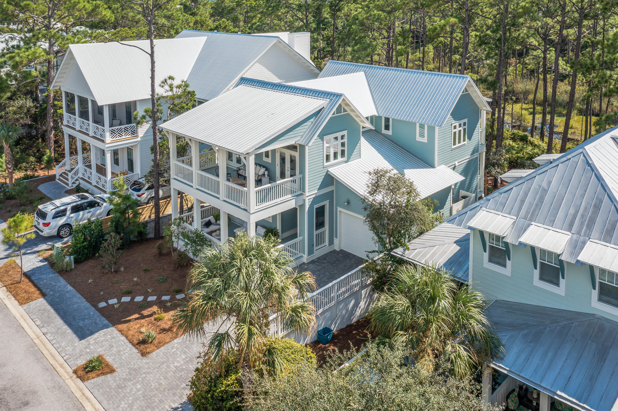 LAKESIDE AT BLUE MOUNTAIN BEACH - Residential