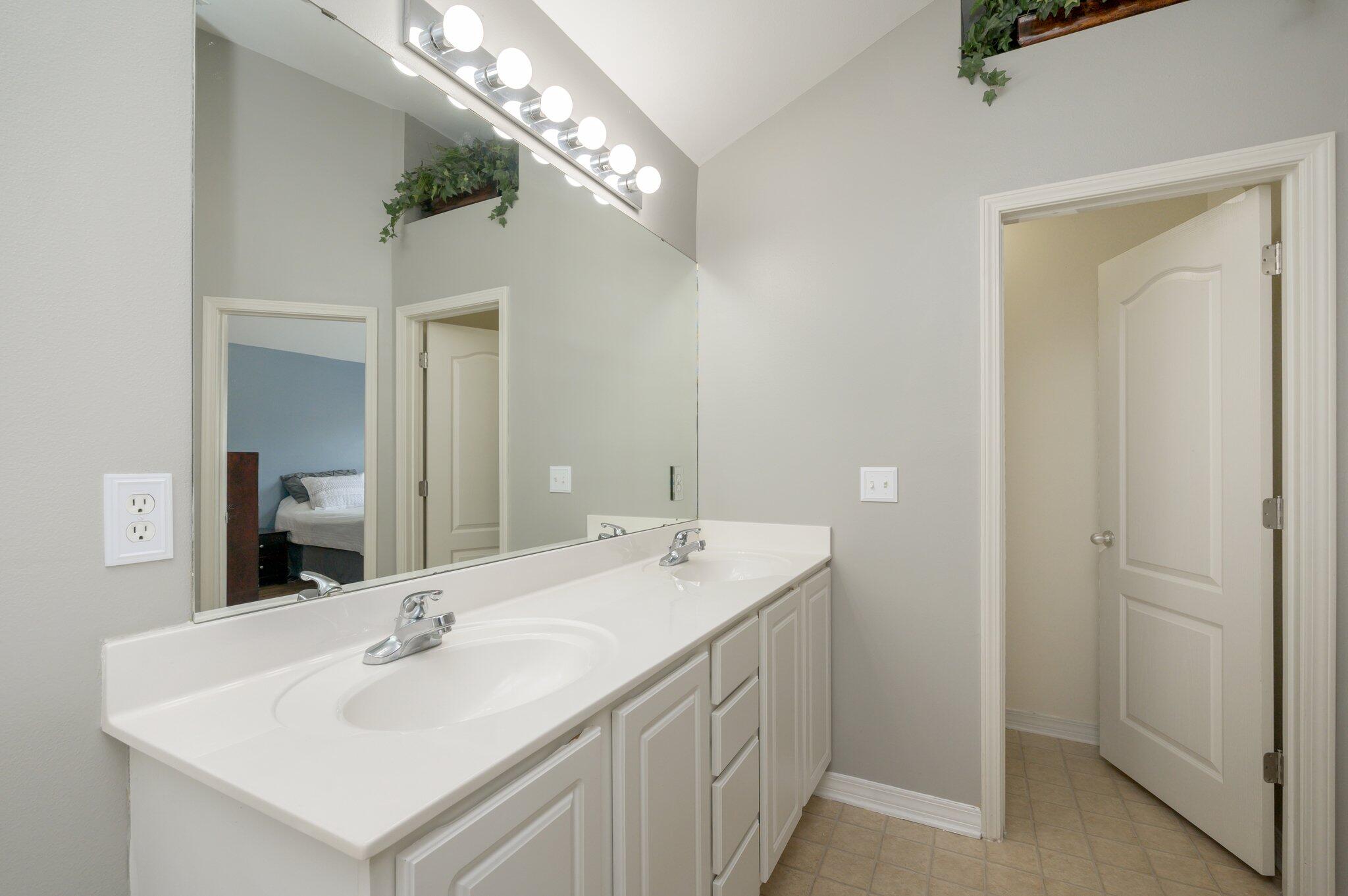 SANDY RIDGE - Residential