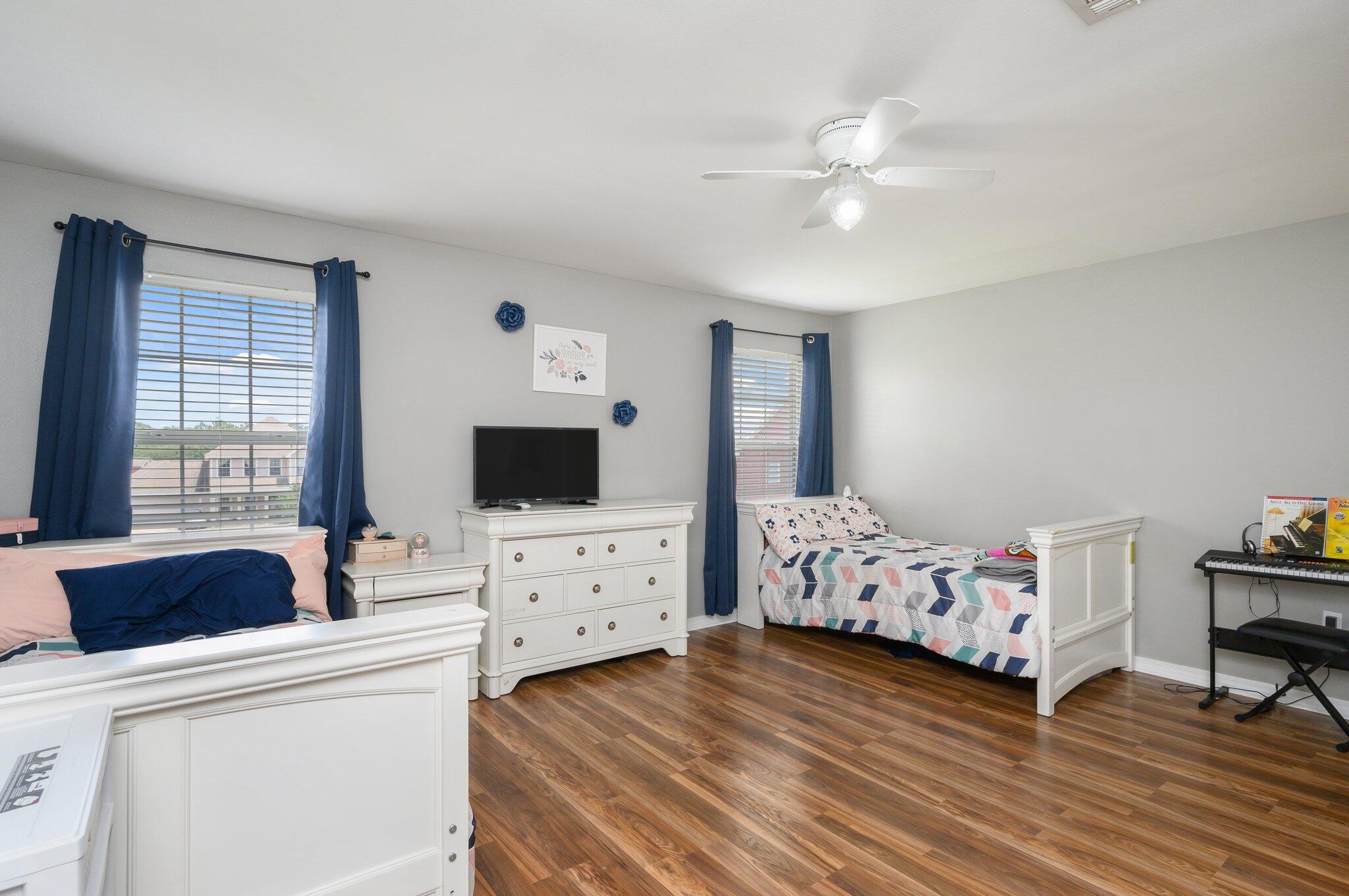 SANDY RIDGE - Residential