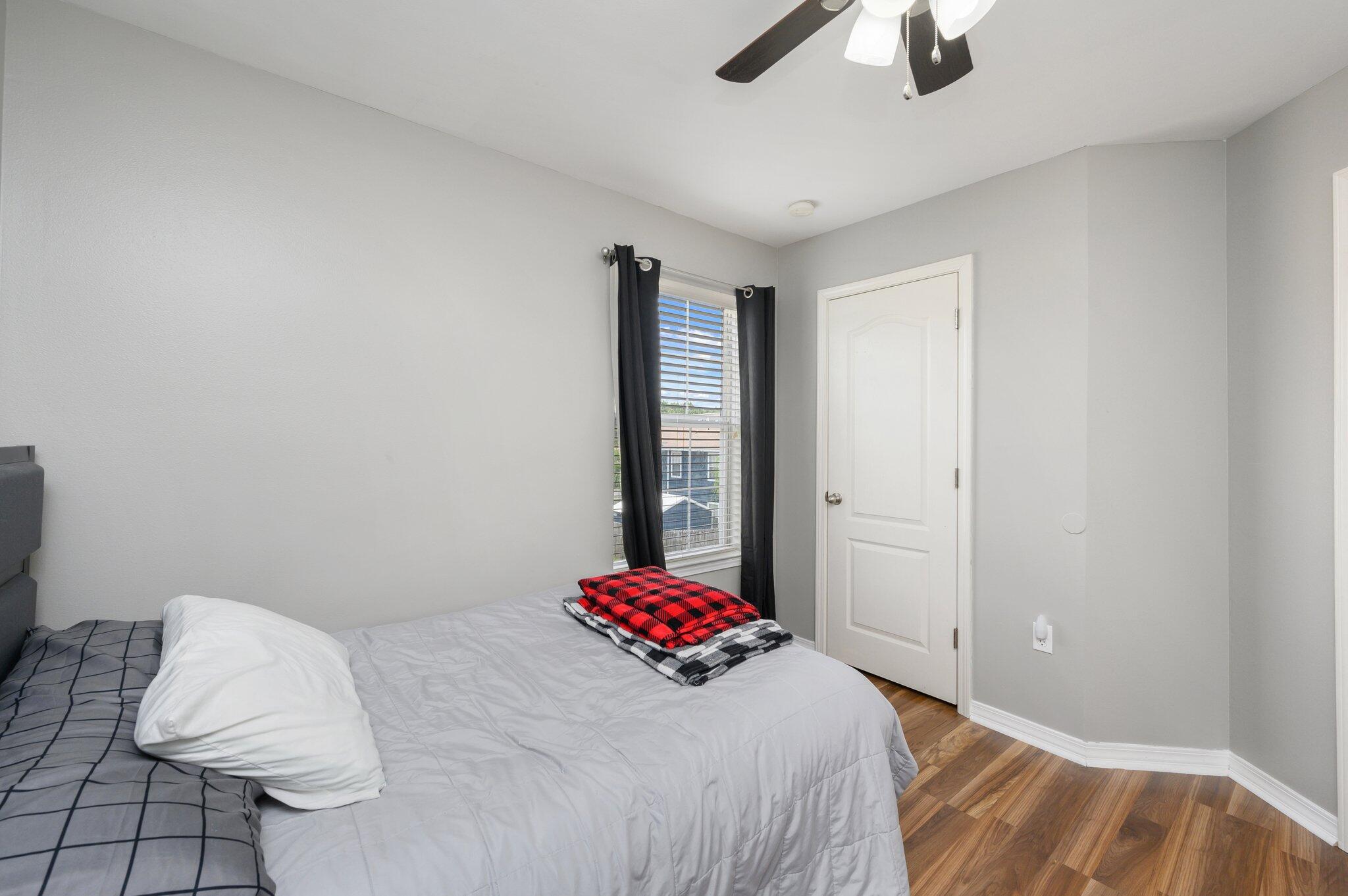 SANDY RIDGE - Residential