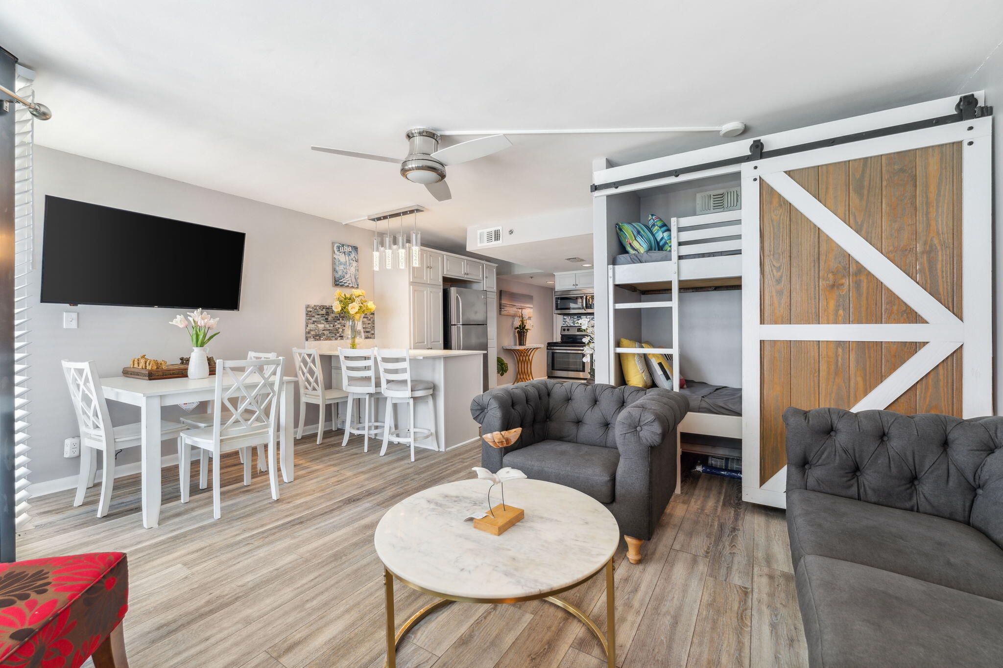SUNBIRD CONDO - Residential