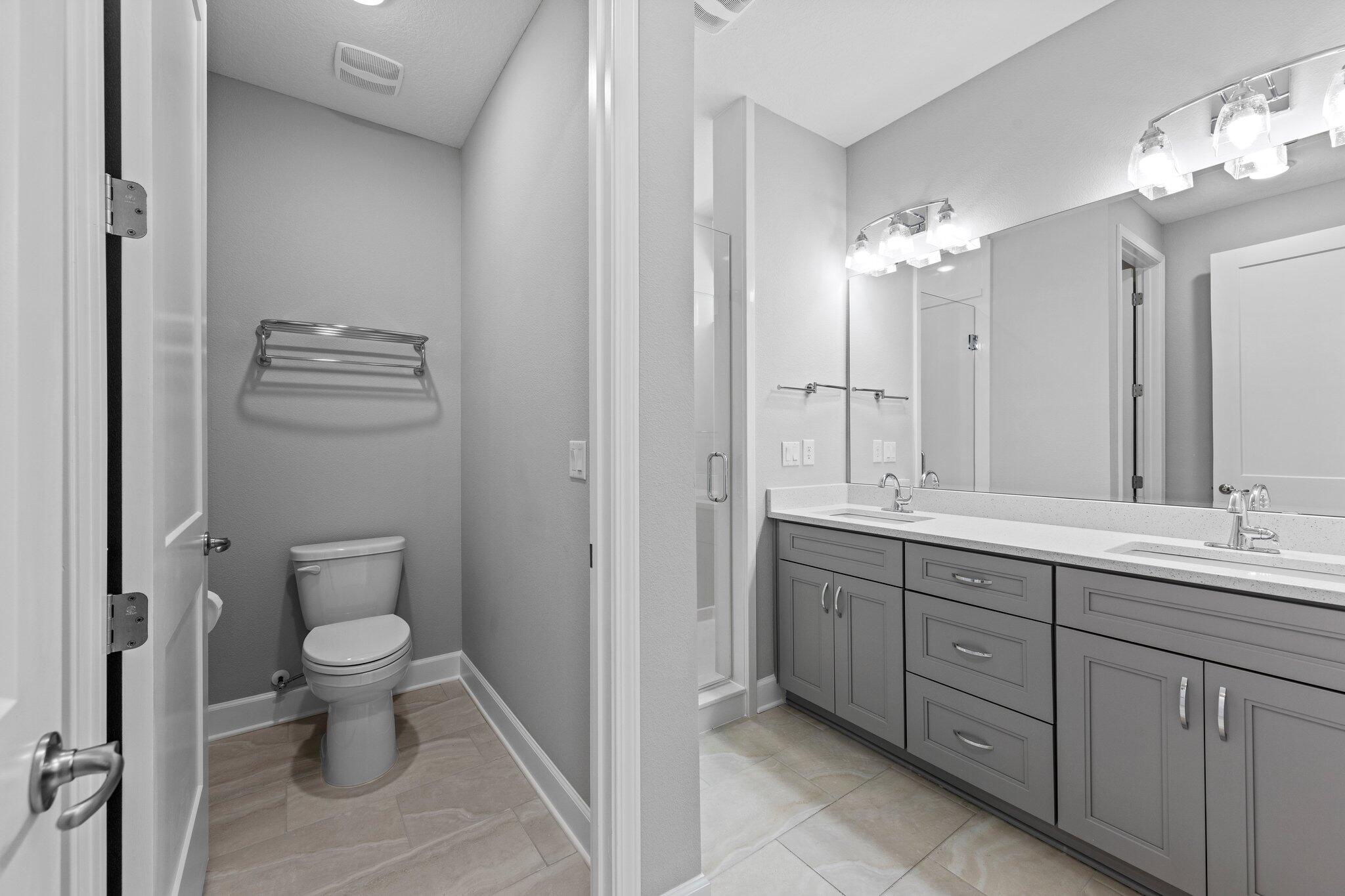 HELMS & ALLEN S/D LOTS 17 & 18 BLK 3 - Residential Lease