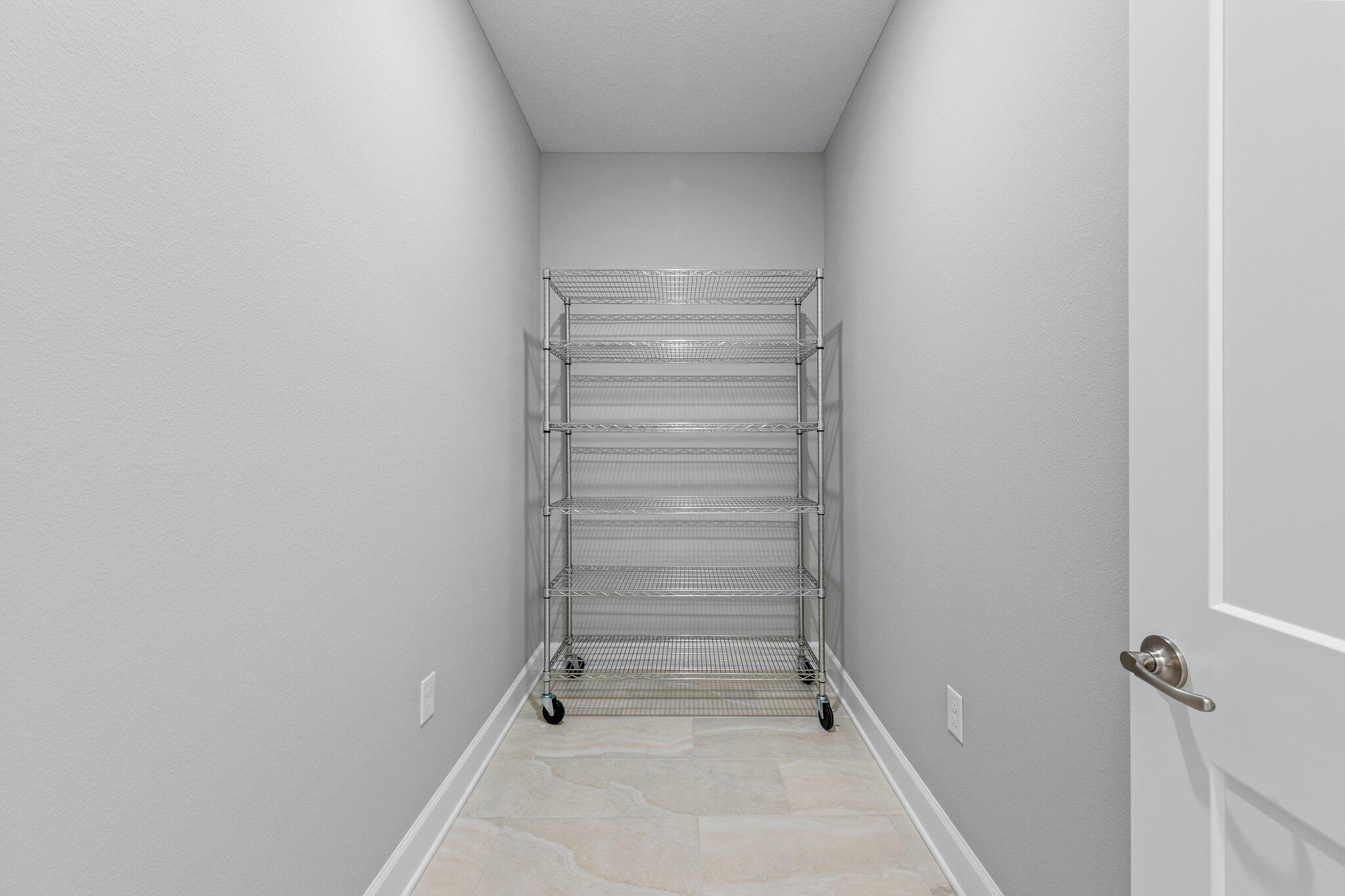 HELMS & ALLEN S/D LOTS 17 & 18 BLK 3 - Residential Lease