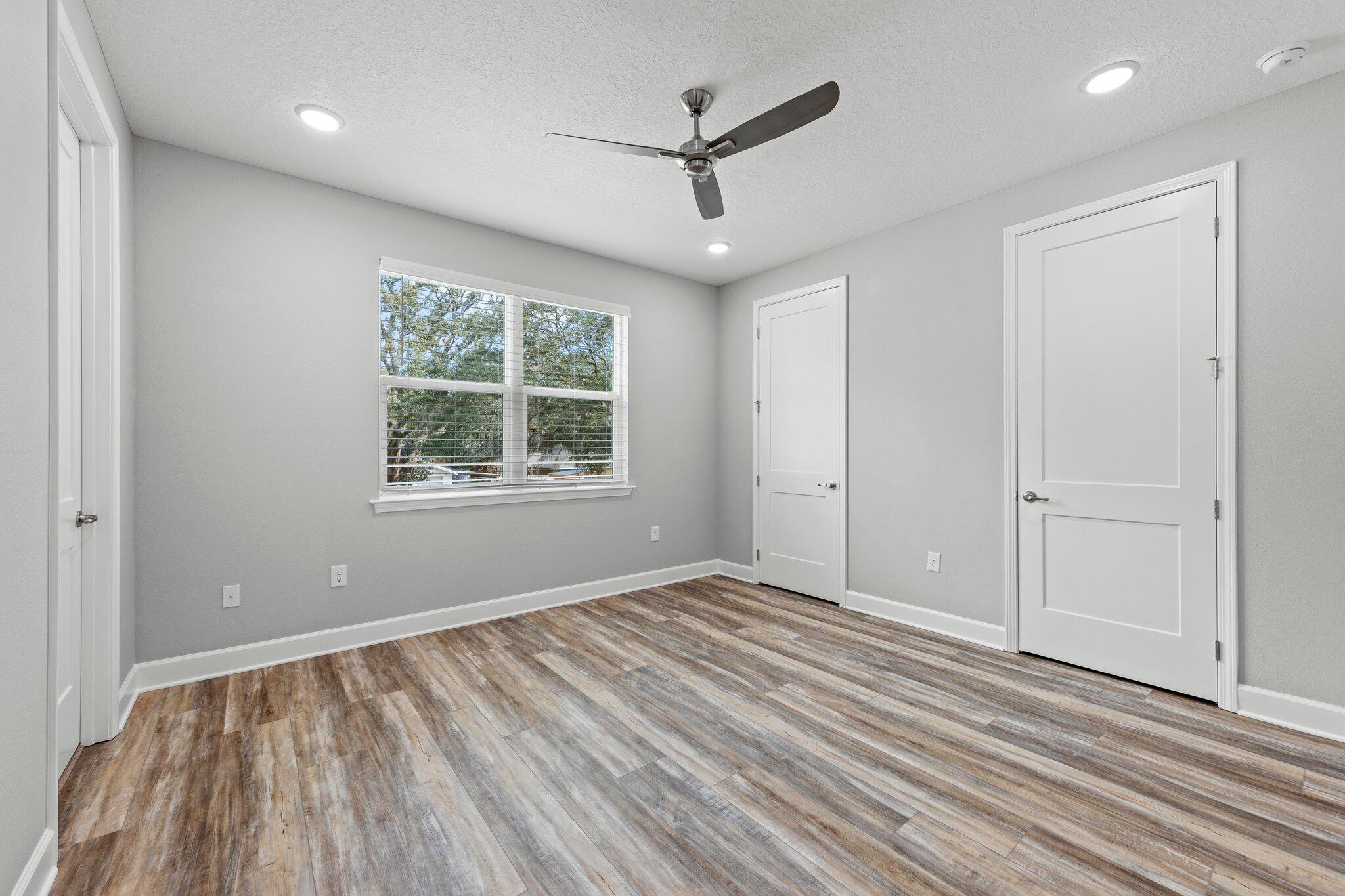 HELMS & ALLEN S/D LOTS 17 & 18 BLK 3 - Residential Lease