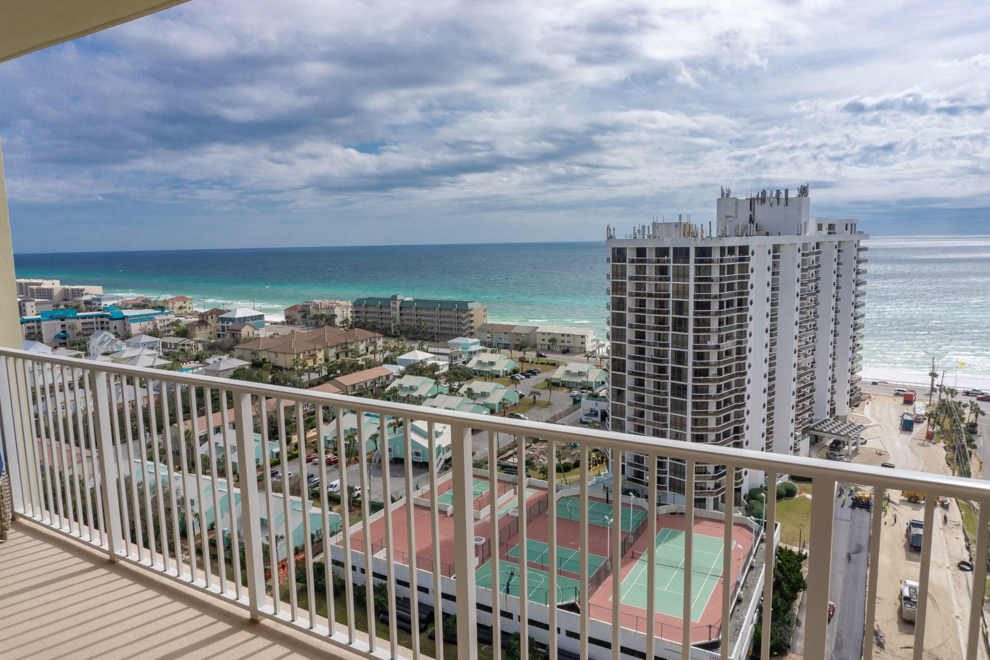 ARIEL DUNES - Residential