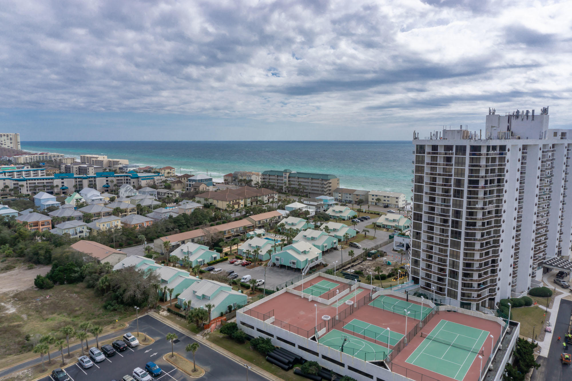 ARIEL DUNES - Residential