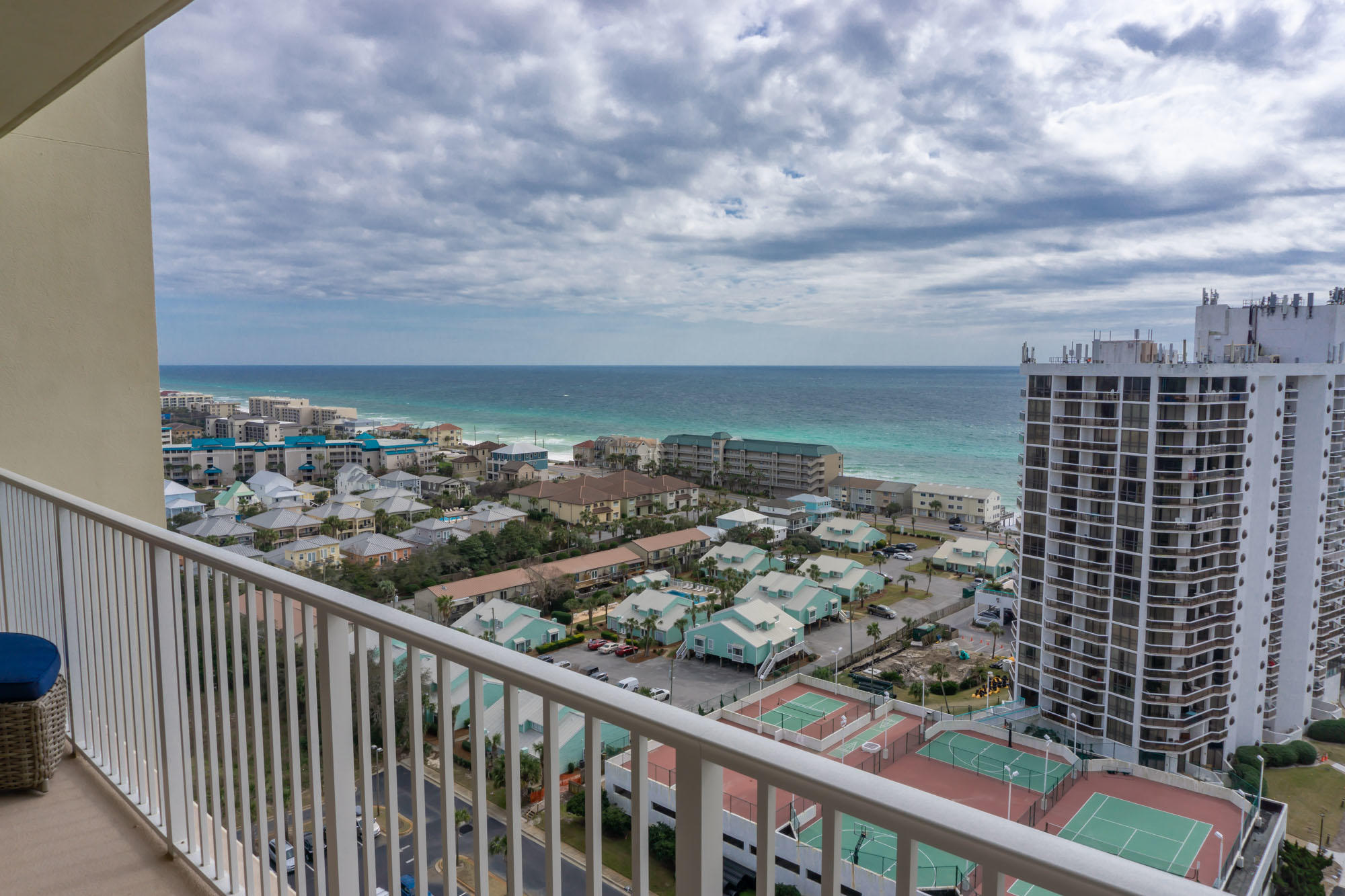 ARIEL DUNES - Residential