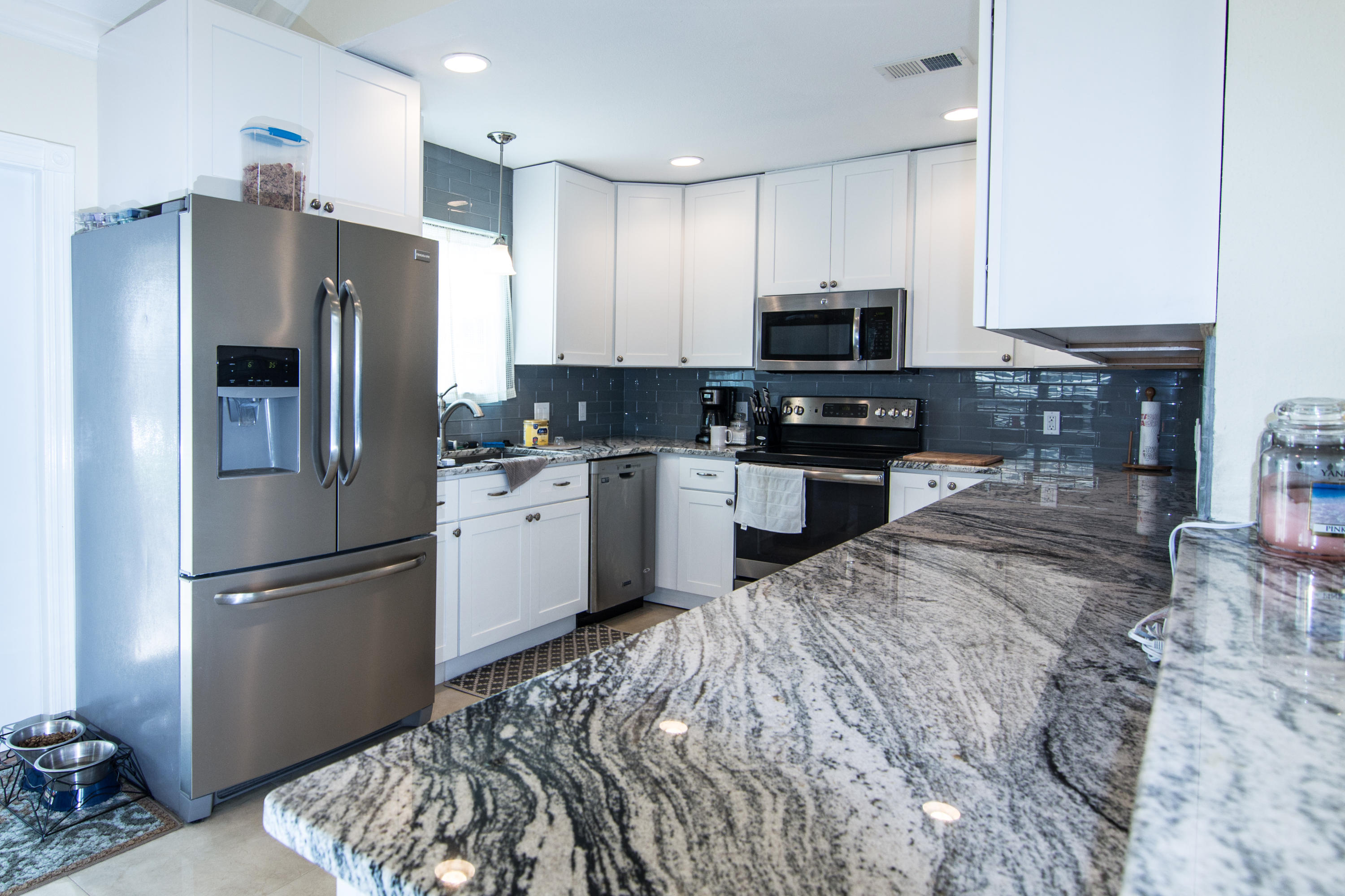 SANDY RIDGE ESTATES - Residential