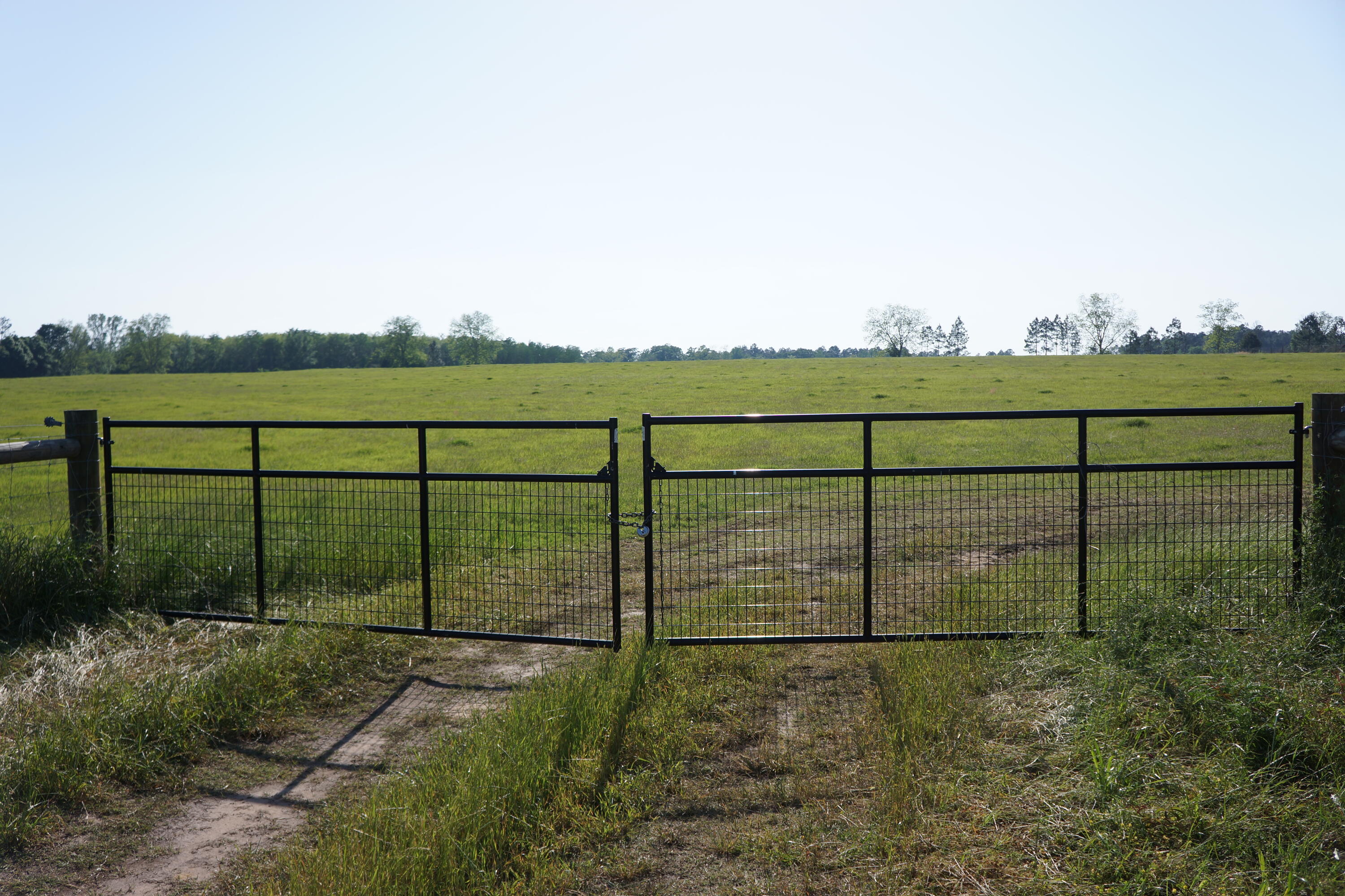 METES & BOUNDS - Farm