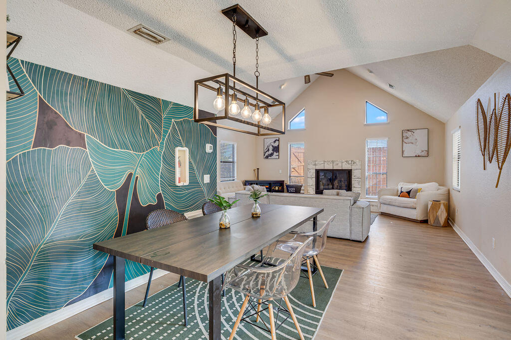 NORTH LAGOON OAKS 7TH ADDN - Residential