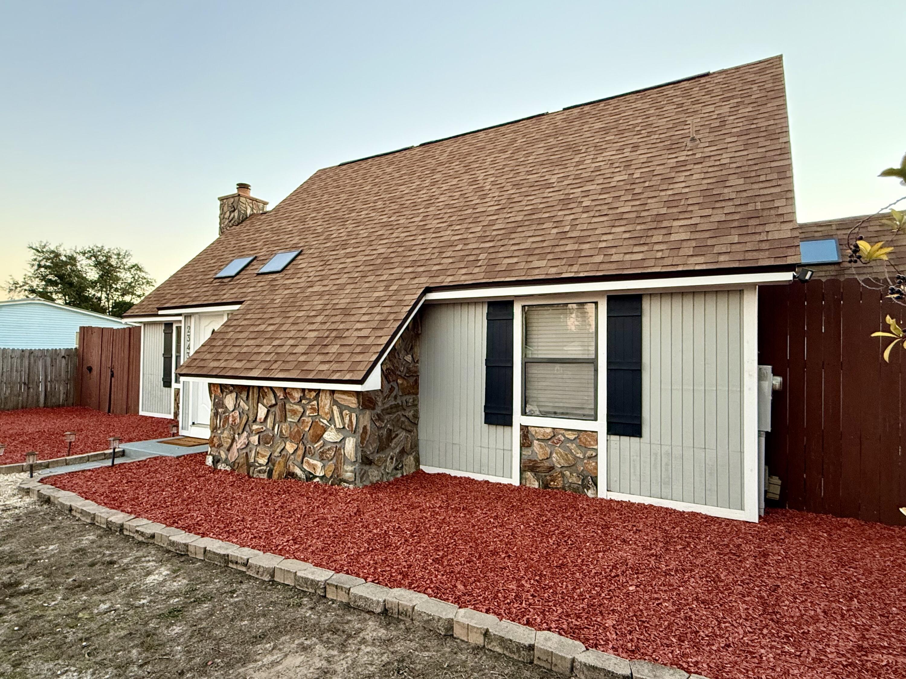 NORTH LAGOON OAKS 7TH ADDN - Residential