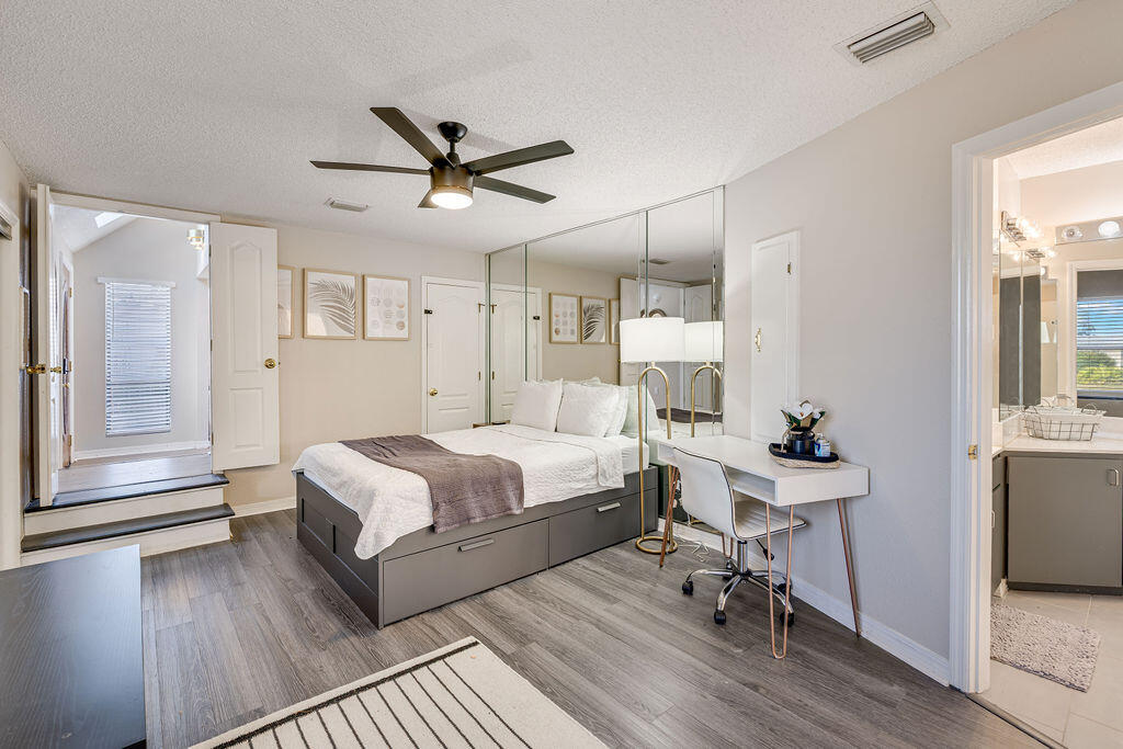 NORTH LAGOON OAKS 7TH ADDN - Residential