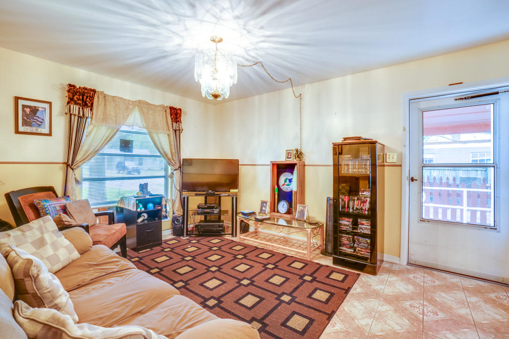 SEABREEZE 6TH ADDN - Residential