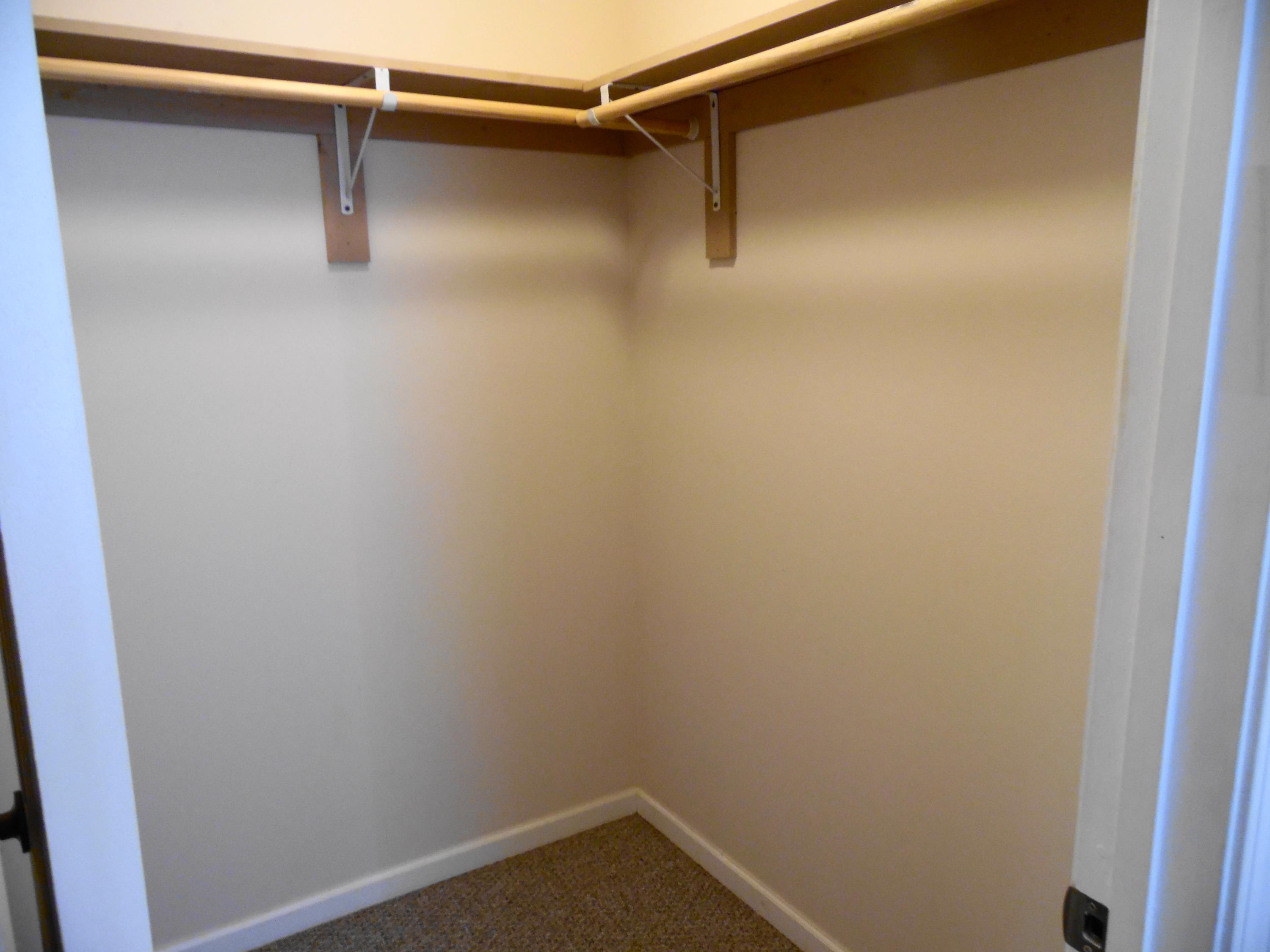 OAKWOOD HILLS UNIT 1 - Residential