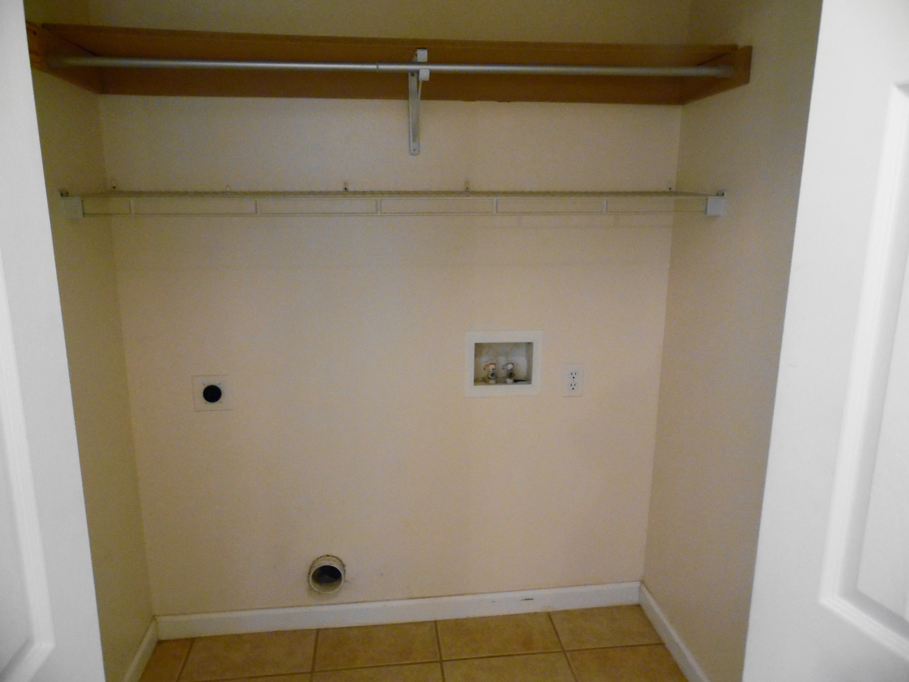 OAKWOOD HILLS UNIT 1 - Residential