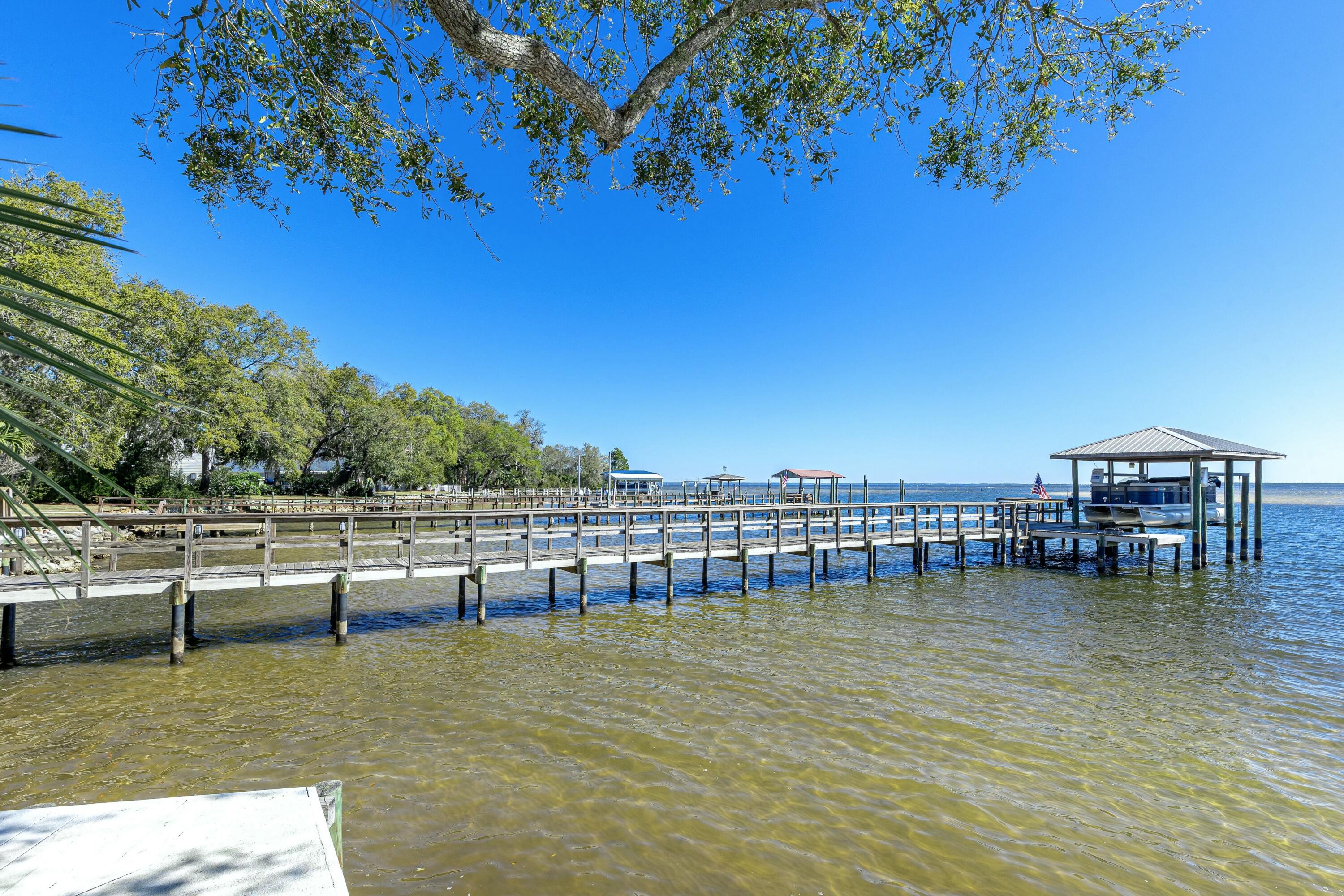 FISCHERS LANDING - Residential