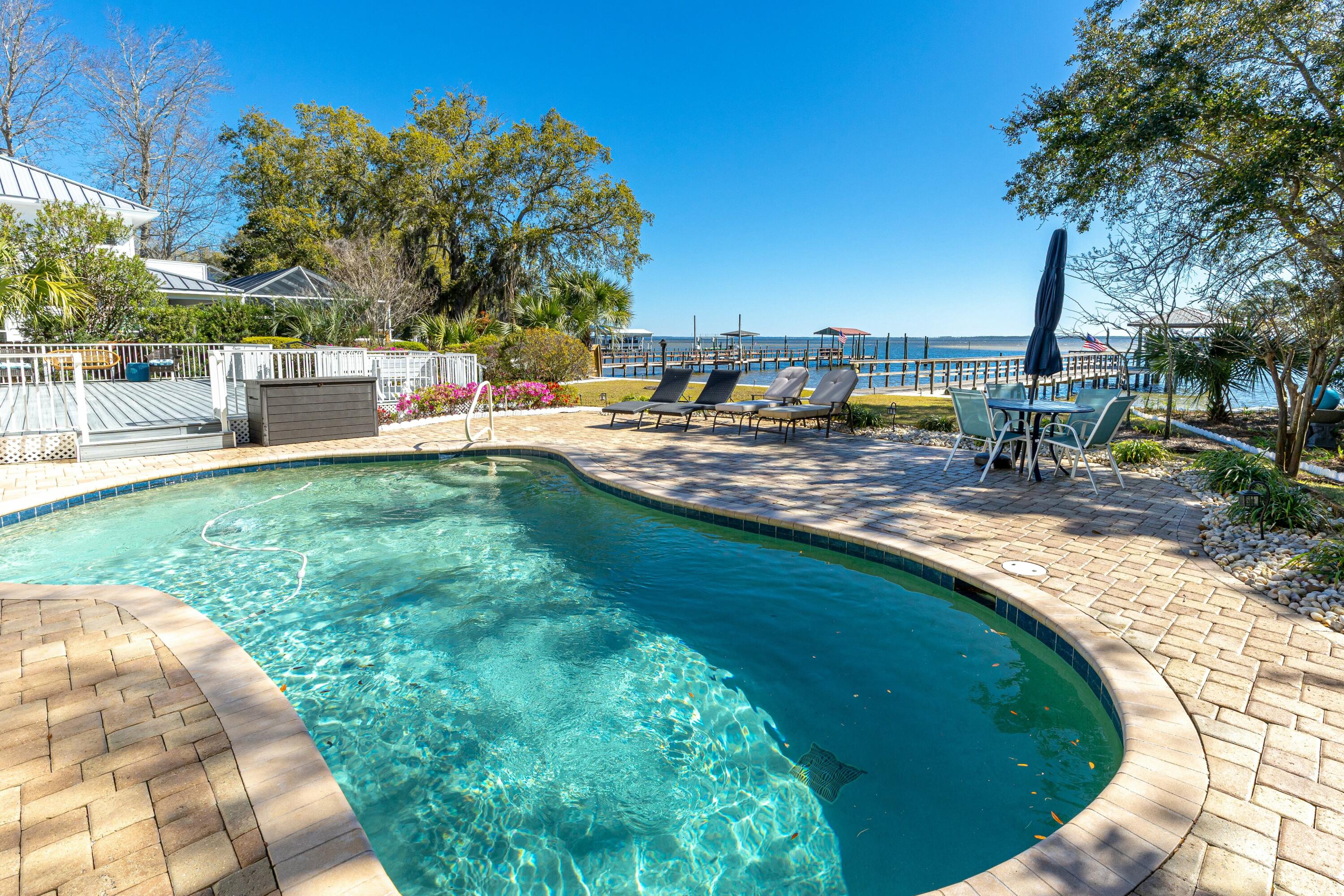 FISCHERS LANDING - Residential